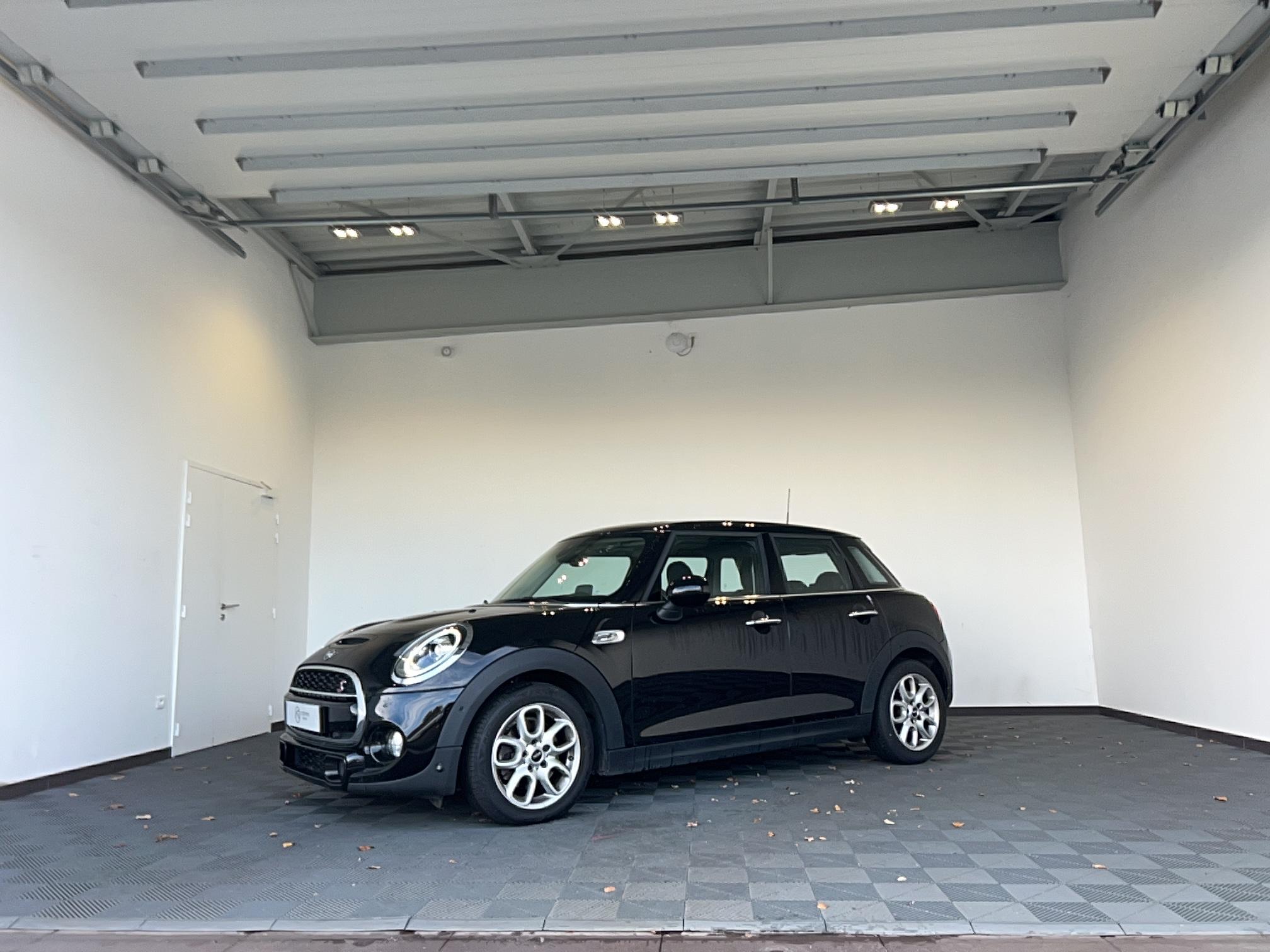 MINI Hatch 5 Portes Cooper SD 170 ch BVA8 Basic - Véhicule Occasion Océane Auto