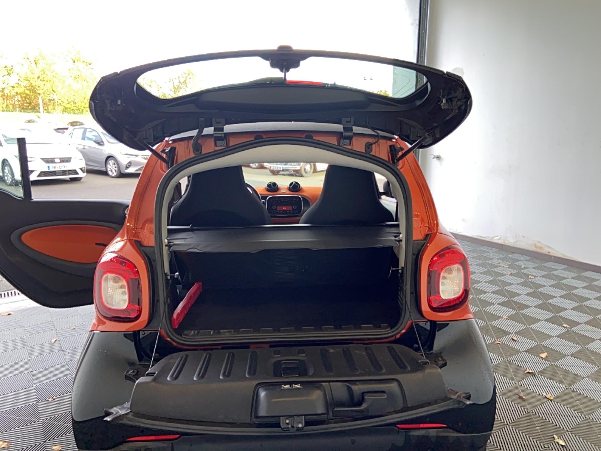 SMART Fortwo Coupé 82 ch Electrique BA1 Passion - Véhicule Occasion - Océane Auto SMART Fortwo Coupé 82 ch Electrique BA1 Passion - Véhicule Occasion Océane Auto