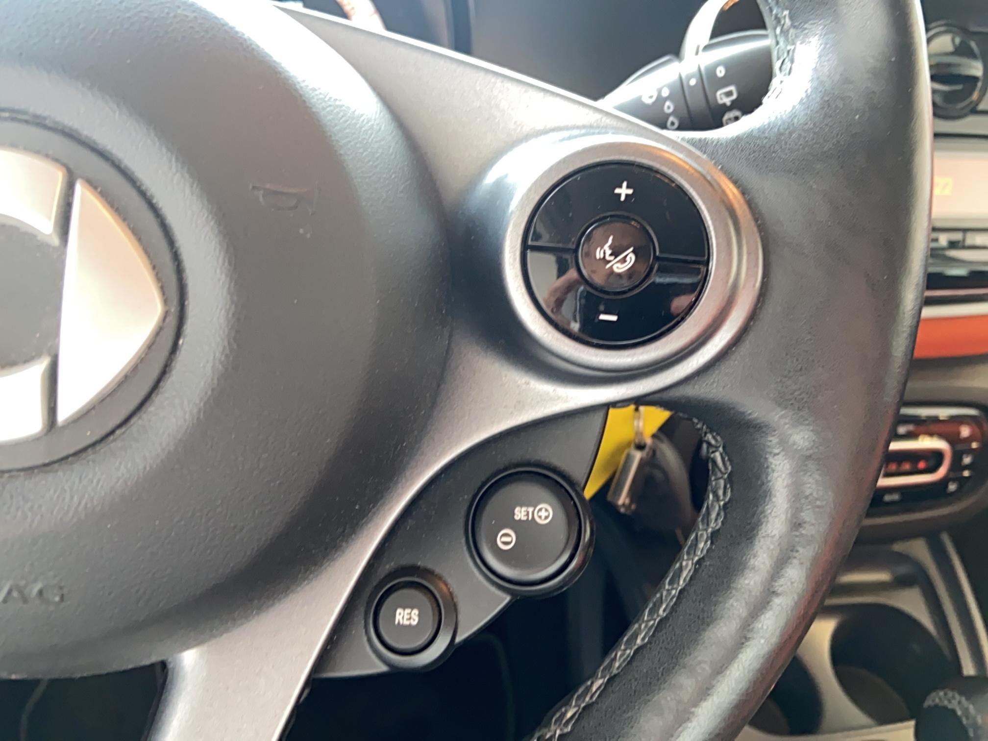 SMART Fortwo Coupé 82 ch Electrique BA1 Passion - Véhicule Occasion - Océane Auto SMART Fortwo Coupé 82 ch Electrique BA1 Passion - Véhicule Occasion Océane Auto