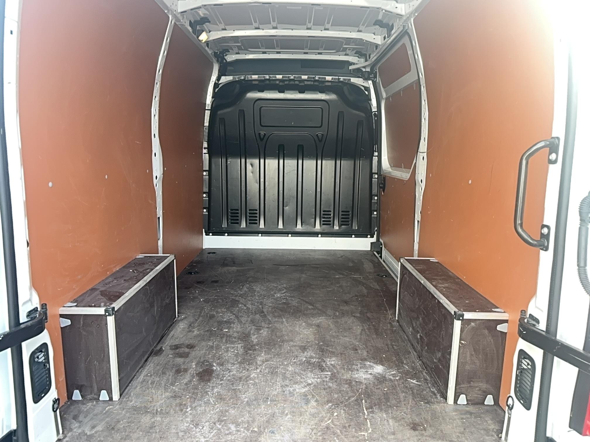 RENAULT MASTER FGN TRAC F3300 L2H2 BLUE DCI 135 GRAND CONFORT - Véhicule Occasion Océane Auto