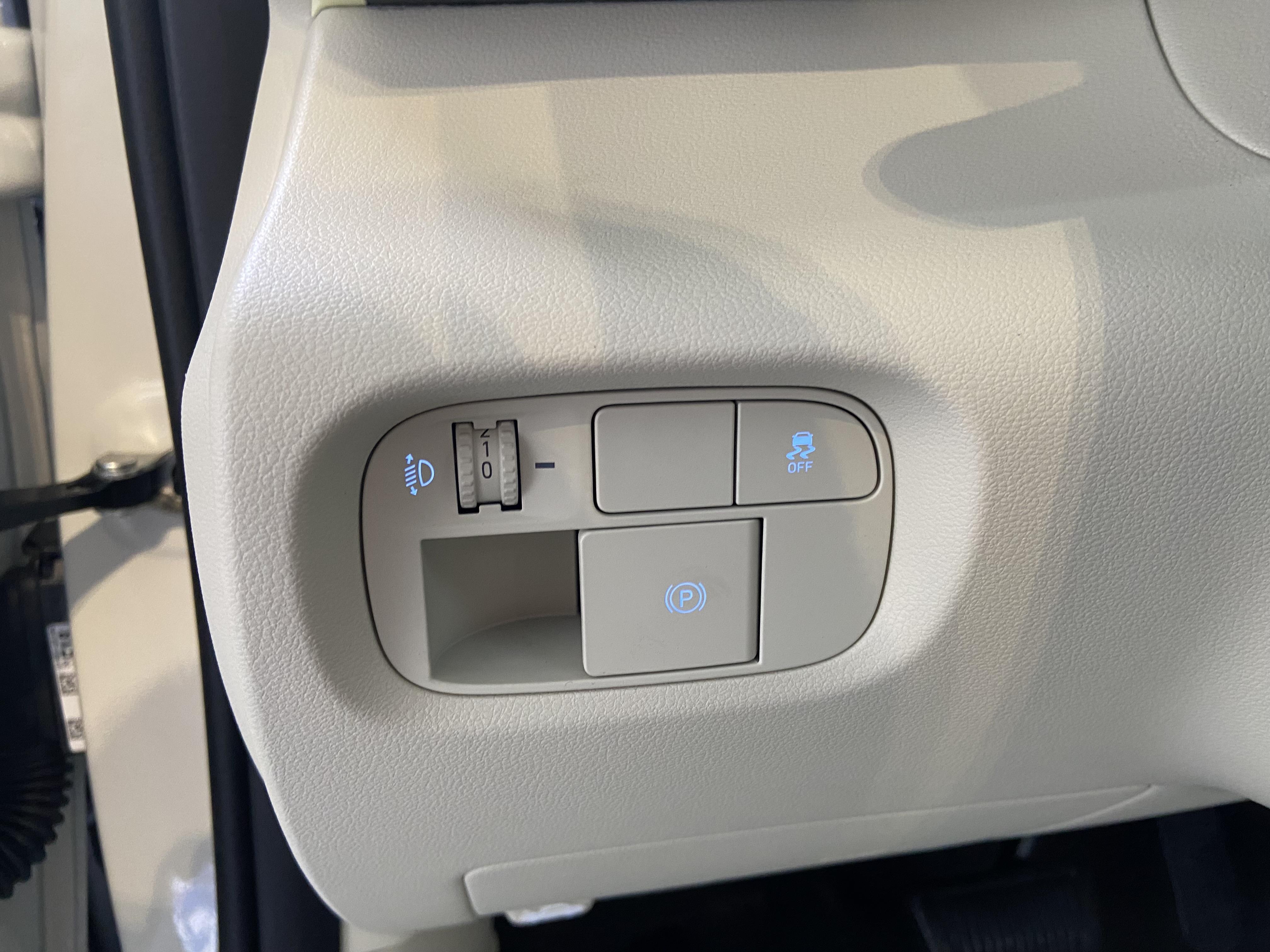 HYUNDAI Inster 49 kWh Cross Executive - Véhicule Occasion Océane Auto