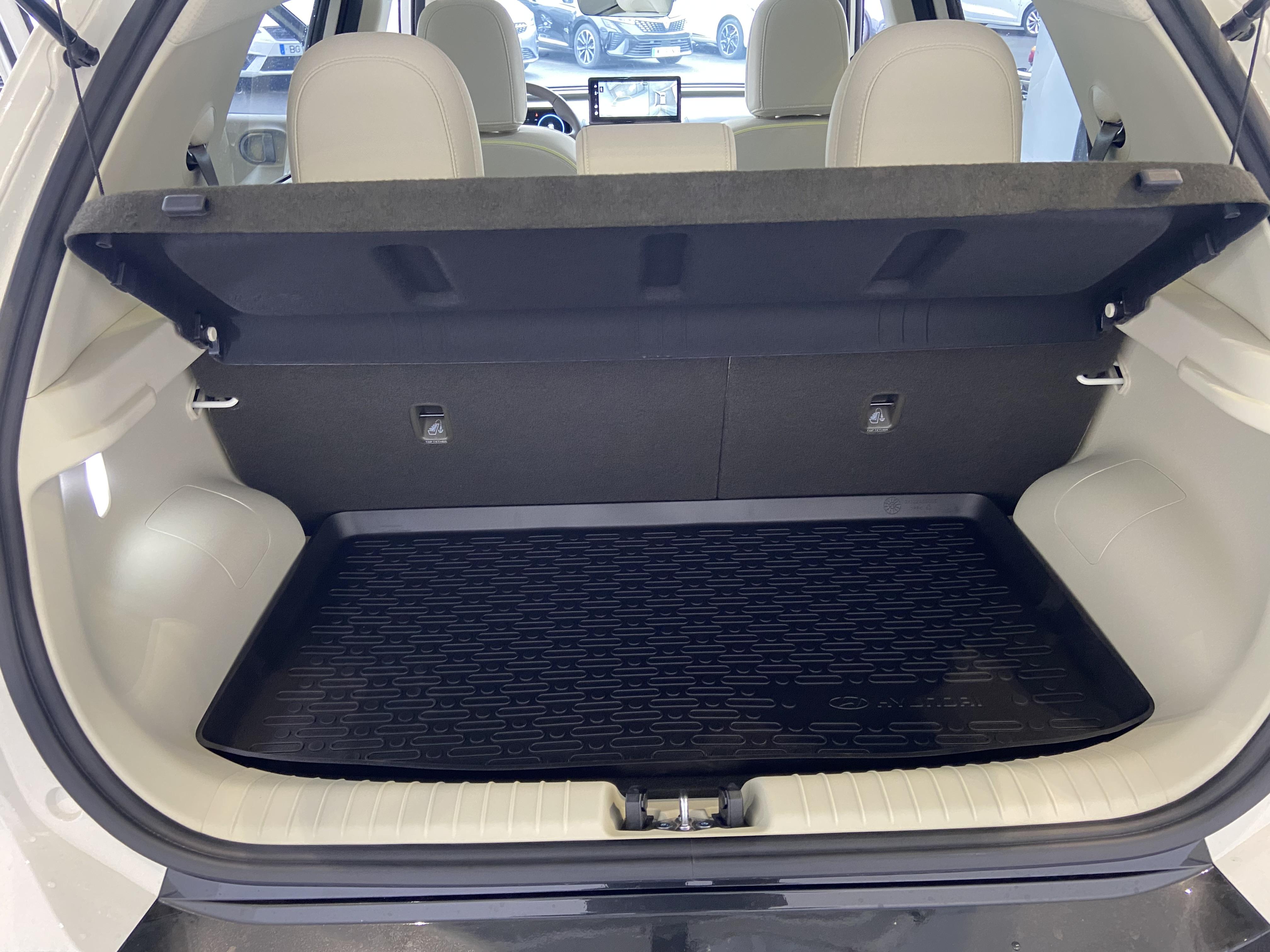 HYUNDAI Inster 49 kWh Cross Executive - Véhicule Occasion Océane Auto