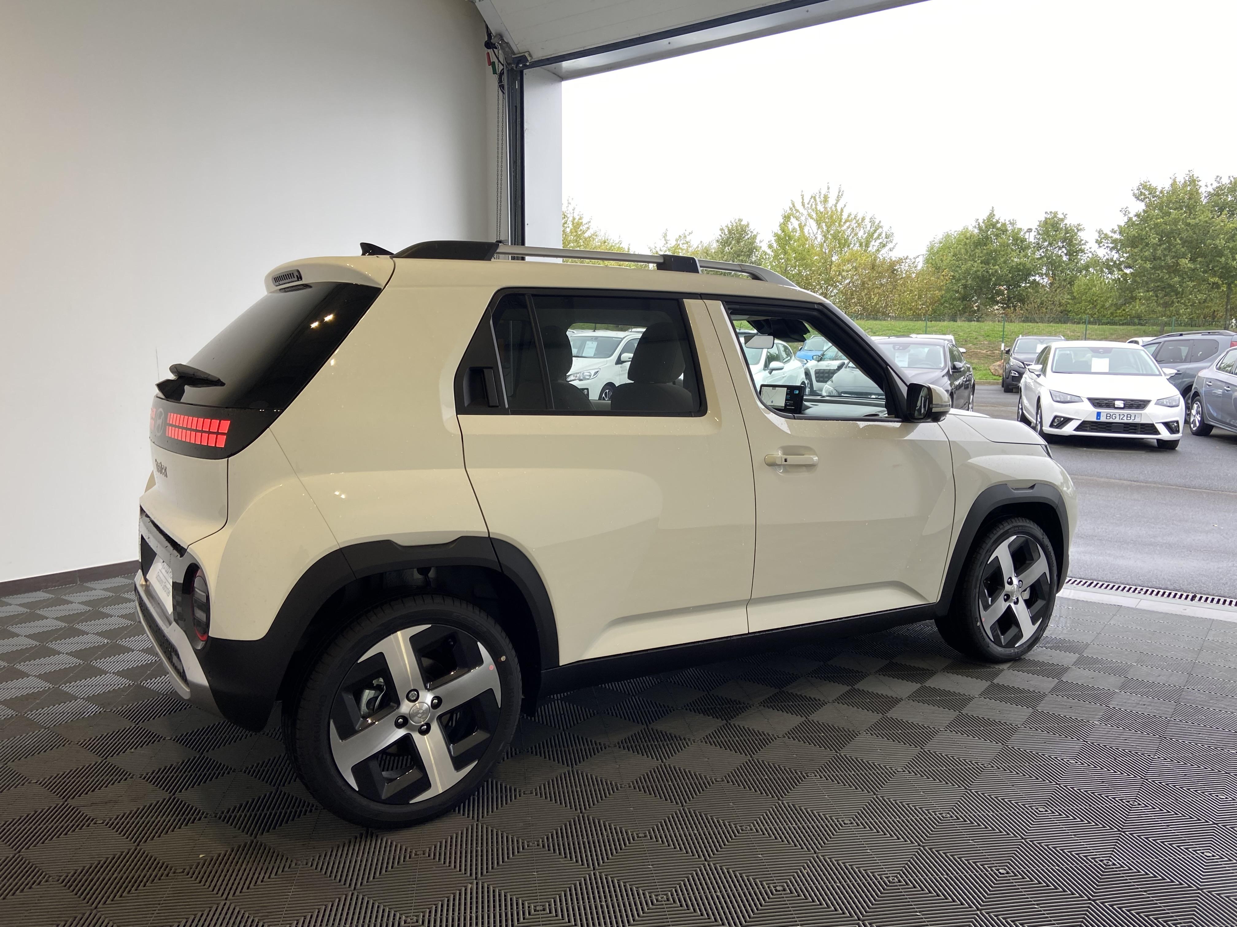 HYUNDAI Inster 49 kWh Cross Executive - Véhicule Occasion Océane Auto