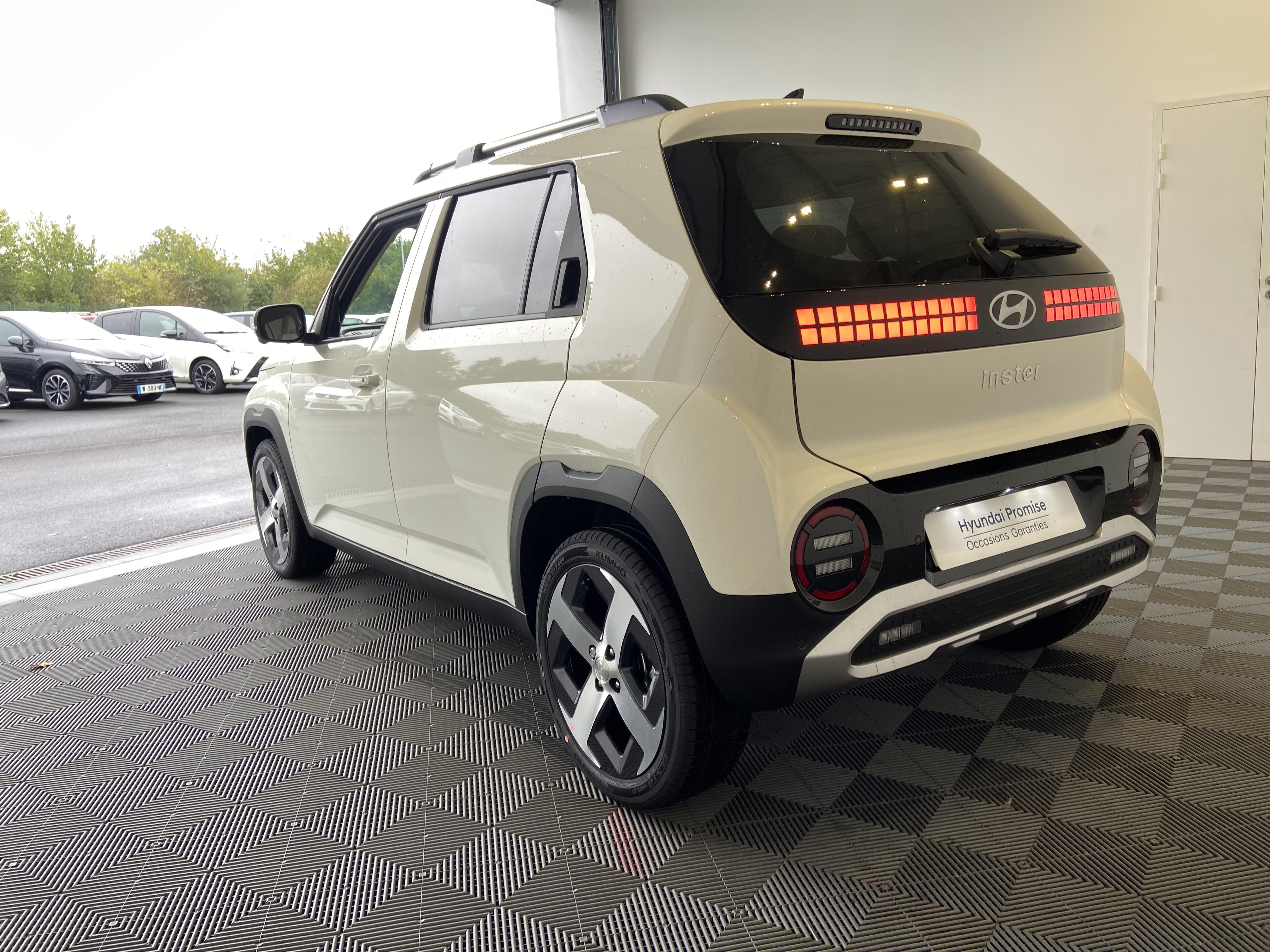 HYUNDAI Inster 49 kWh Cross Executive - Véhicule Occasion Océane Auto