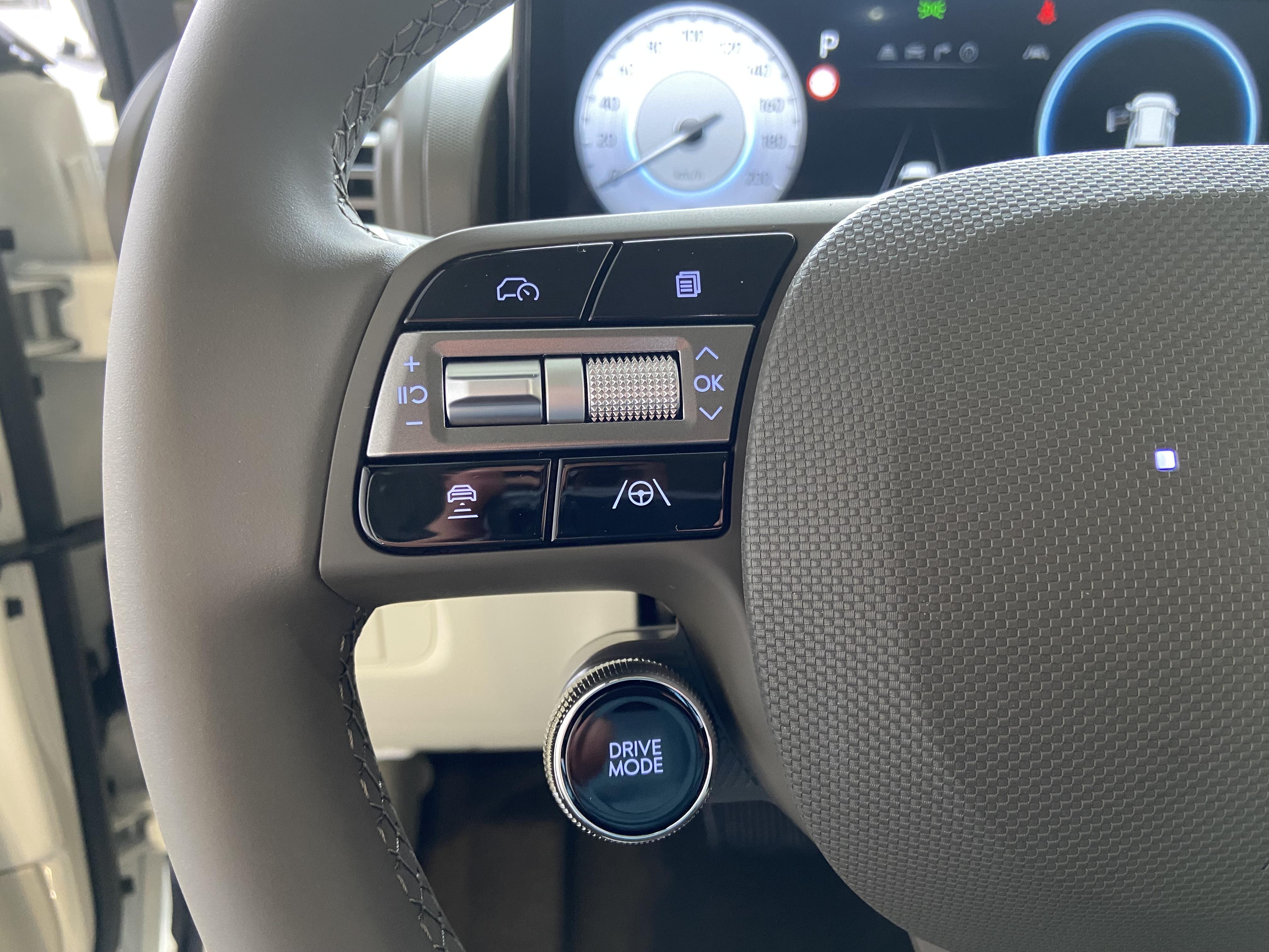 HYUNDAI Inster 49 kWh Cross Executive - Véhicule Occasion Océane Auto