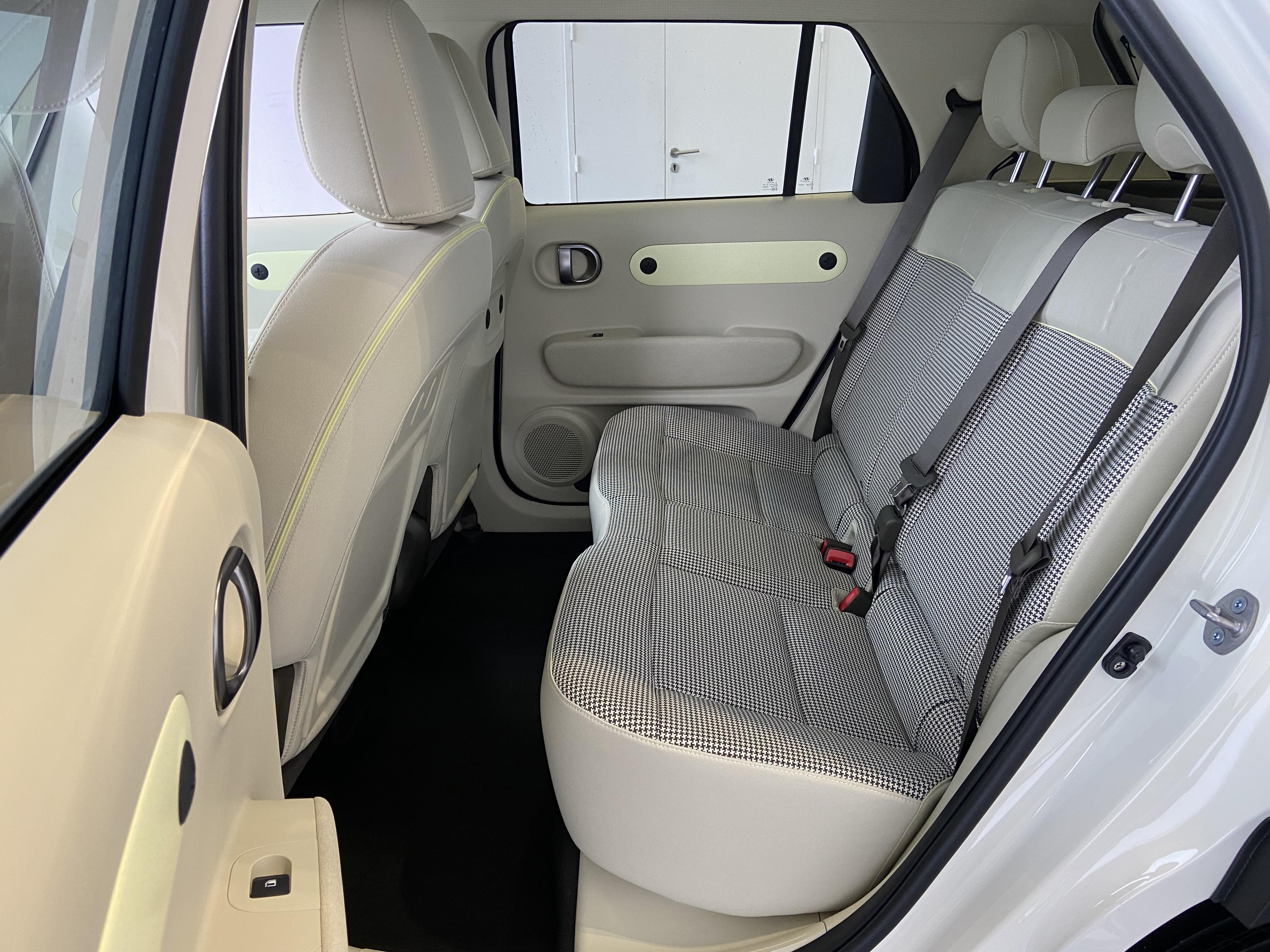 HYUNDAI Inster 49 kWh Cross Executive - Véhicule Occasion Océane Auto