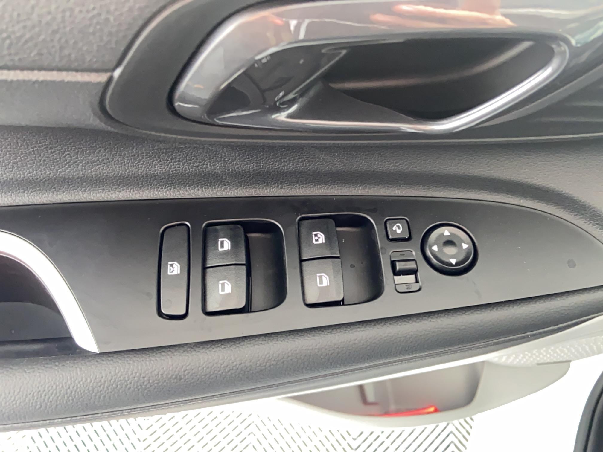 HYUNDAI i20 1.0 T-GDi 100 DCT-7 Executive - Véhicule Occasion Océane Auto