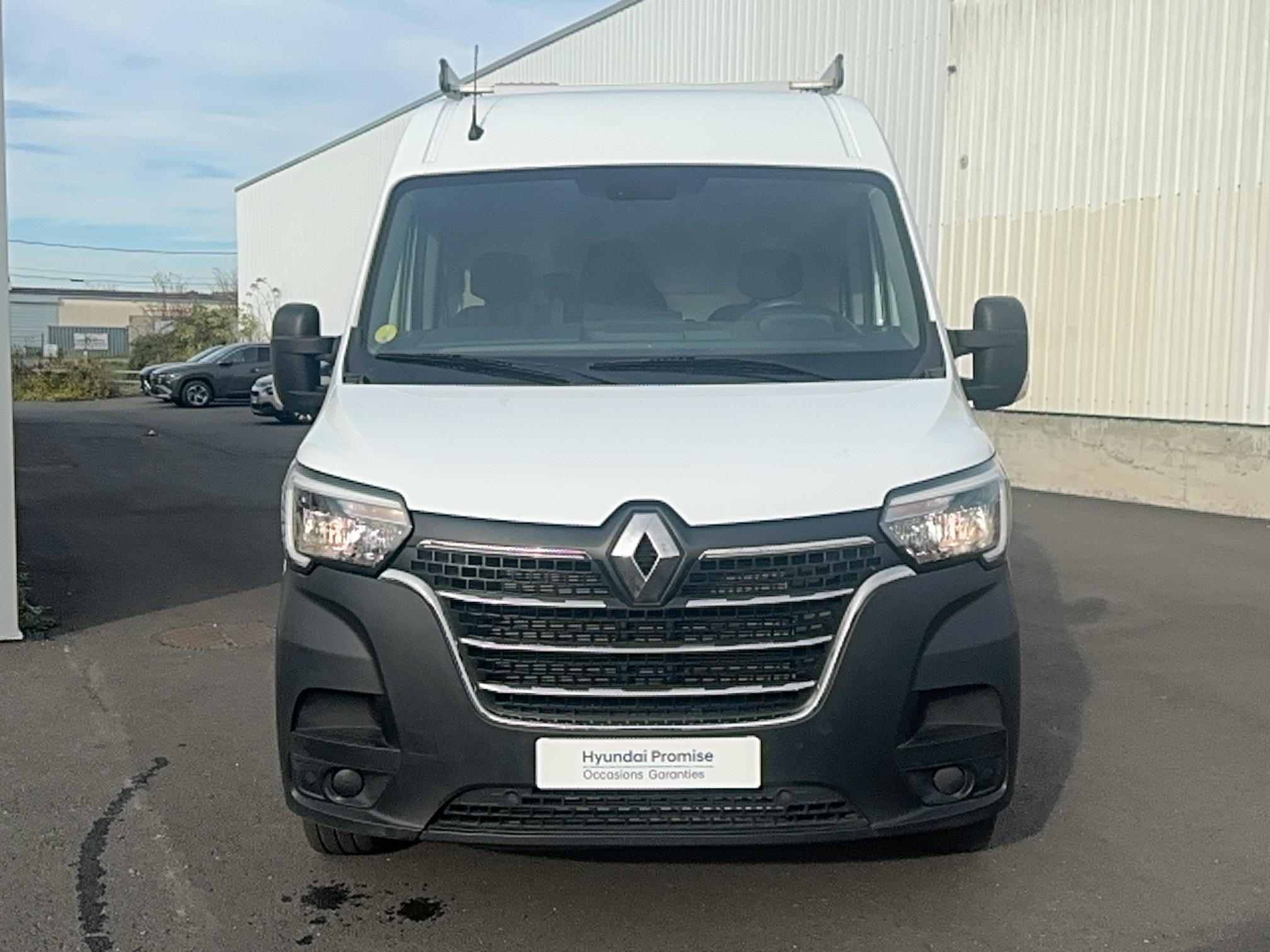 RENAULT MASTER FGN TRAC F3300 L2H2 BLUE DCI 135 GRAND CONFORT - Véhicule Occasion Océane Auto