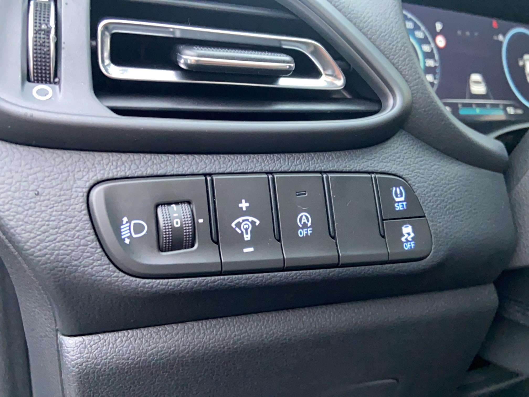 HYUNDAI i30 1.0 T-GDi 100 DCT-7 Creative - Véhicule Occasion - Océane Auto HYUNDAI i30 1.0 T-GDi 100 DCT-7 Creative - Véhicule Occasion Océane Auto