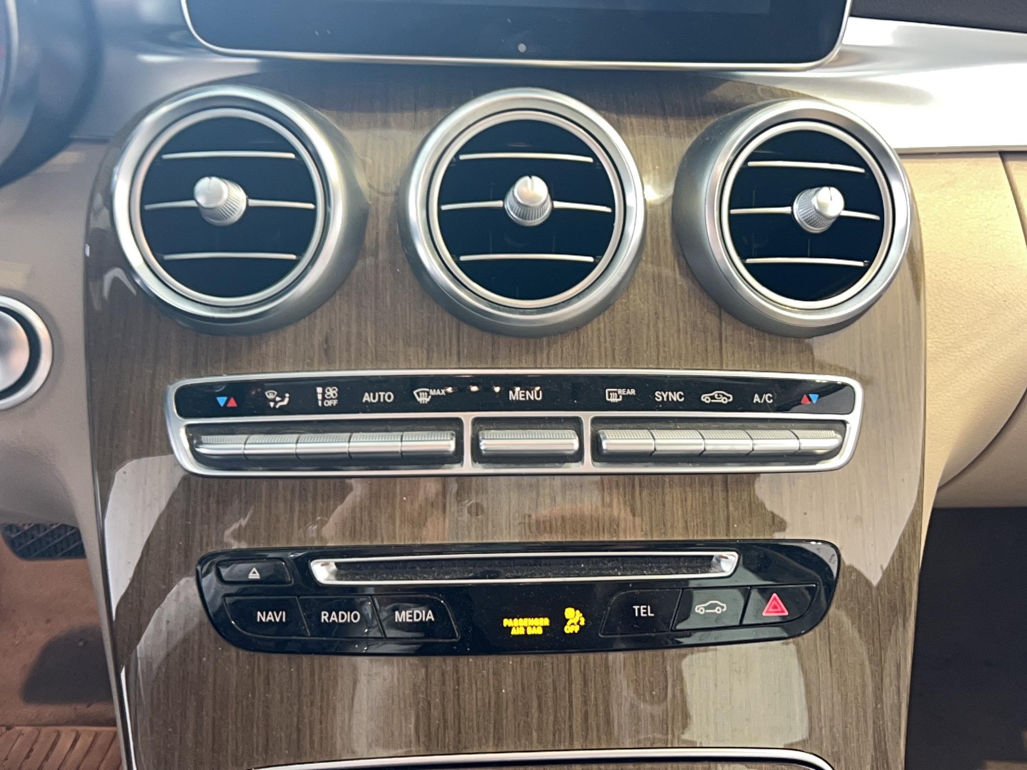 MERCEDES Classe C Break 200 d 7G-Tronic Business Executive - Véhicule Occasion - Océane Auto MERCEDES Classe C Break 200 d 7G-Tronic Business Executive - Véhicule Occasion Océane Auto