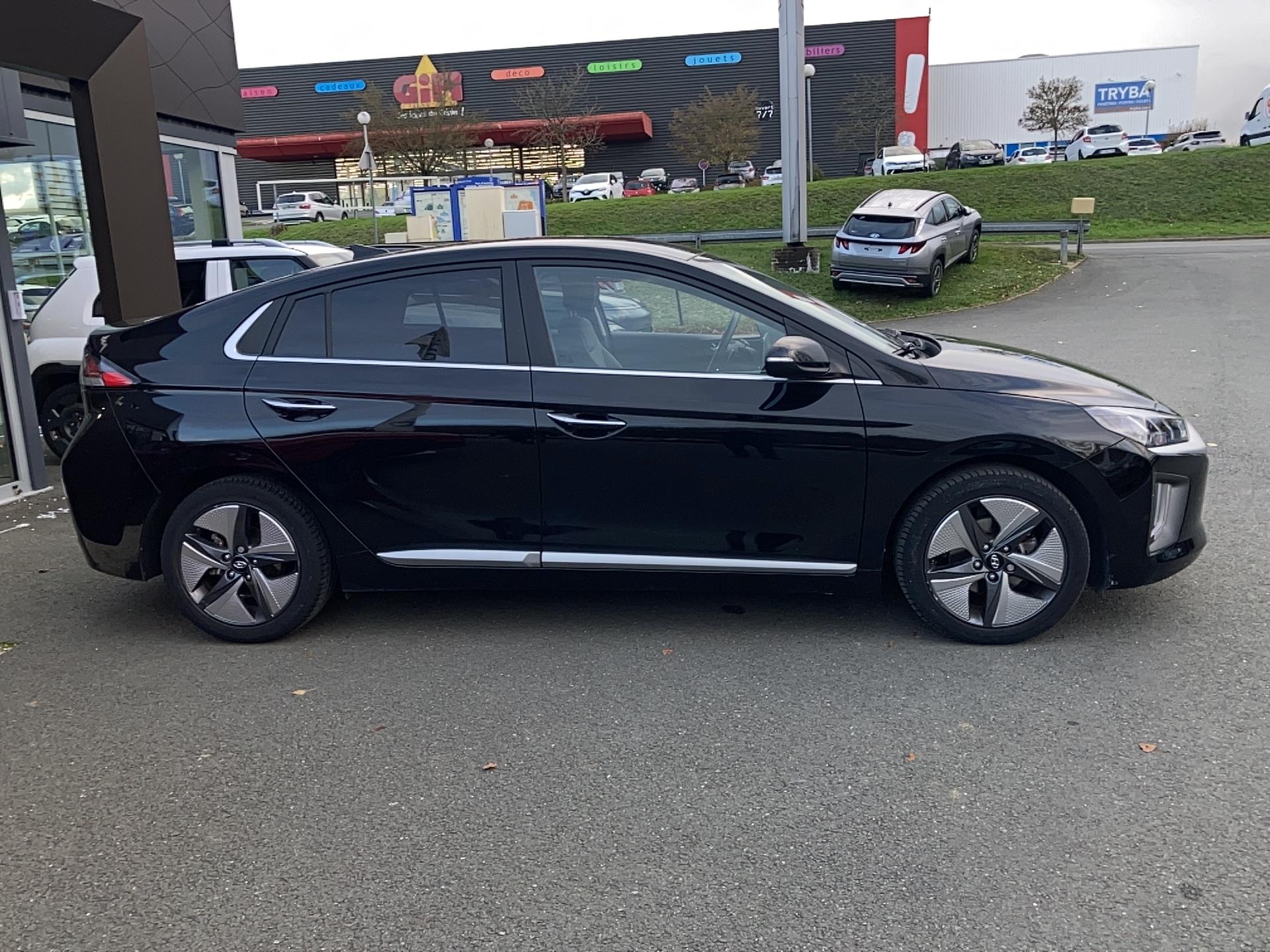 HYUNDAI Ioniq Hybrid 141 ch Creative - Véhicule Occasion Océane Auto