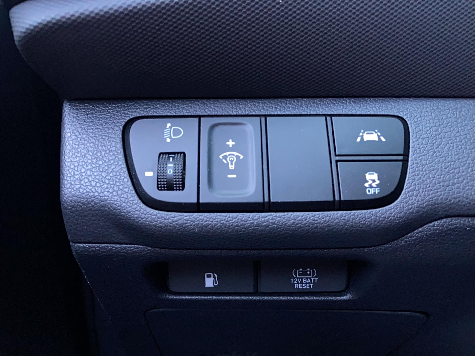 HYUNDAI Ioniq Hybrid 141 ch Creative - Véhicule Occasion Océane Auto