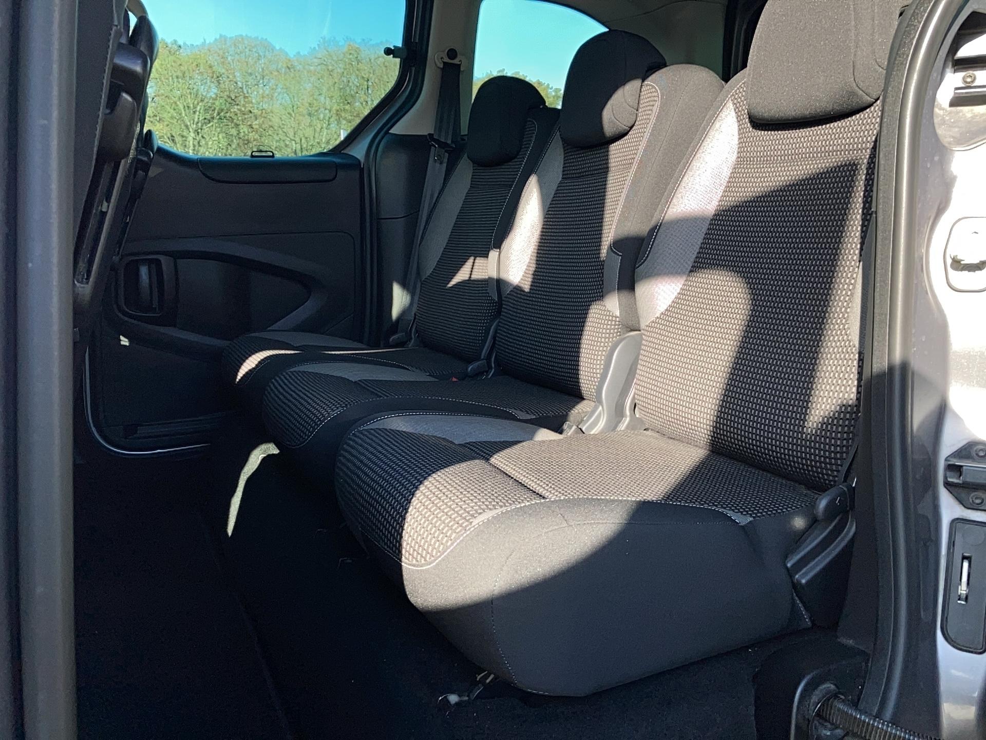 PEUGEOT Partner Tepee 1.2L PureTech 110ch S&S BVM5 Outdoor - Véhicule Occasion - Océane Auto PEUGEOT Partner Tepee 1.2L PureTech 110ch S&S BVM5 Outdoor - Véhicule Occasion Océane Auto