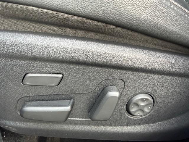 HYUNDAI Santa Fe 1.6 T-GDi Plug-in 265 HTRAC BVA6 Executive - Véhicule Occasion - Océane Auto HYUNDAI Santa Fe 1.6 T-GDi Plug-in 265 HTRAC BVA6 Executive - Véhicule Occasion Océane Auto