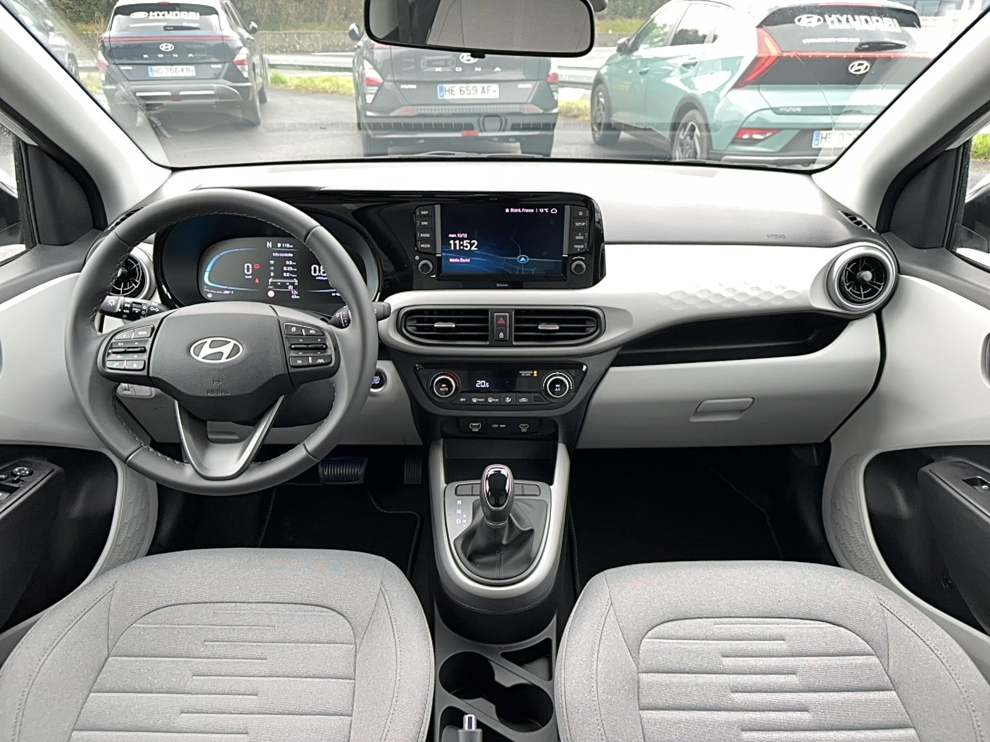 HYUNDAI i10 1.0 63 BVR Creative - Véhicule Occasion - Océane Auto HYUNDAI i10 1.0 63 BVR Creative - Véhicule Occasion Océane Auto