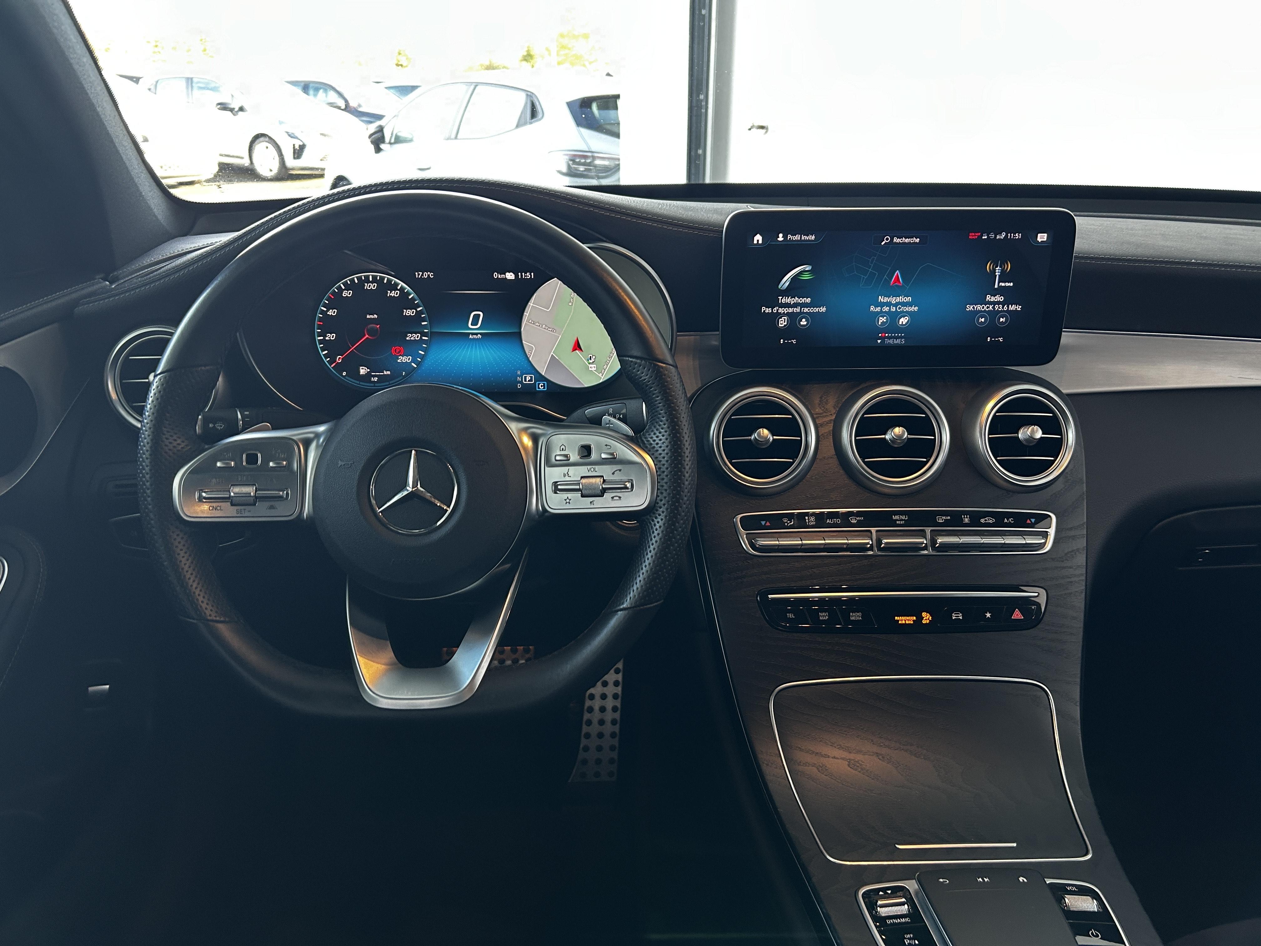 MERCEDES GLC Coupé 300 de 9G-Tronic 4Matic AMG Line - Véhicule Occasion - Océane Auto MERCEDES GLC Coupé 300 de 9G-Tronic 4Matic AMG Line - Véhicule Occasion Océane Auto