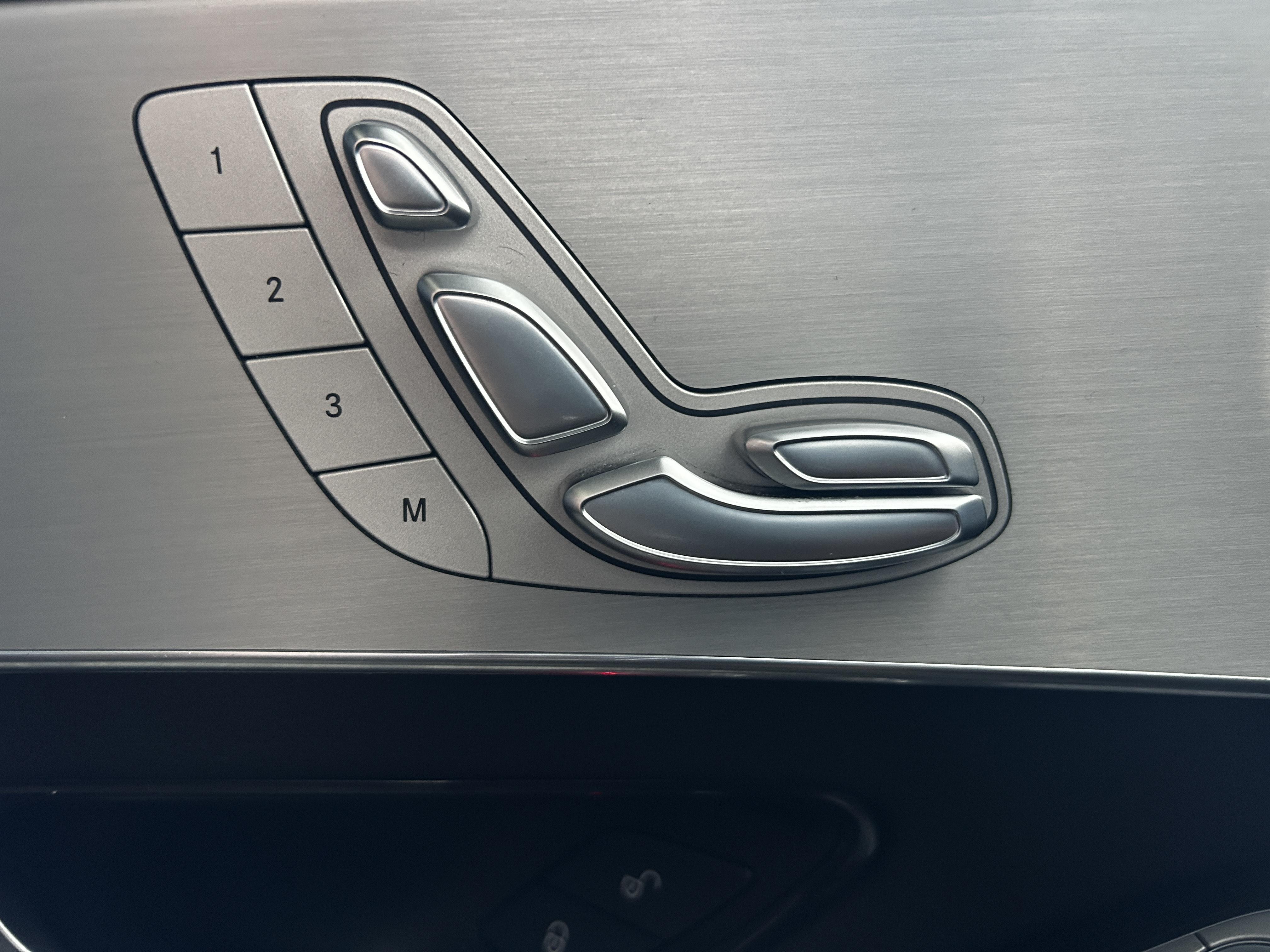 MERCEDES GLC Coupé 300 de 9G-Tronic 4Matic AMG Line - Véhicule Occasion - Océane Auto MERCEDES GLC Coupé 300 de 9G-Tronic 4Matic AMG Line - Véhicule Occasion Océane Auto