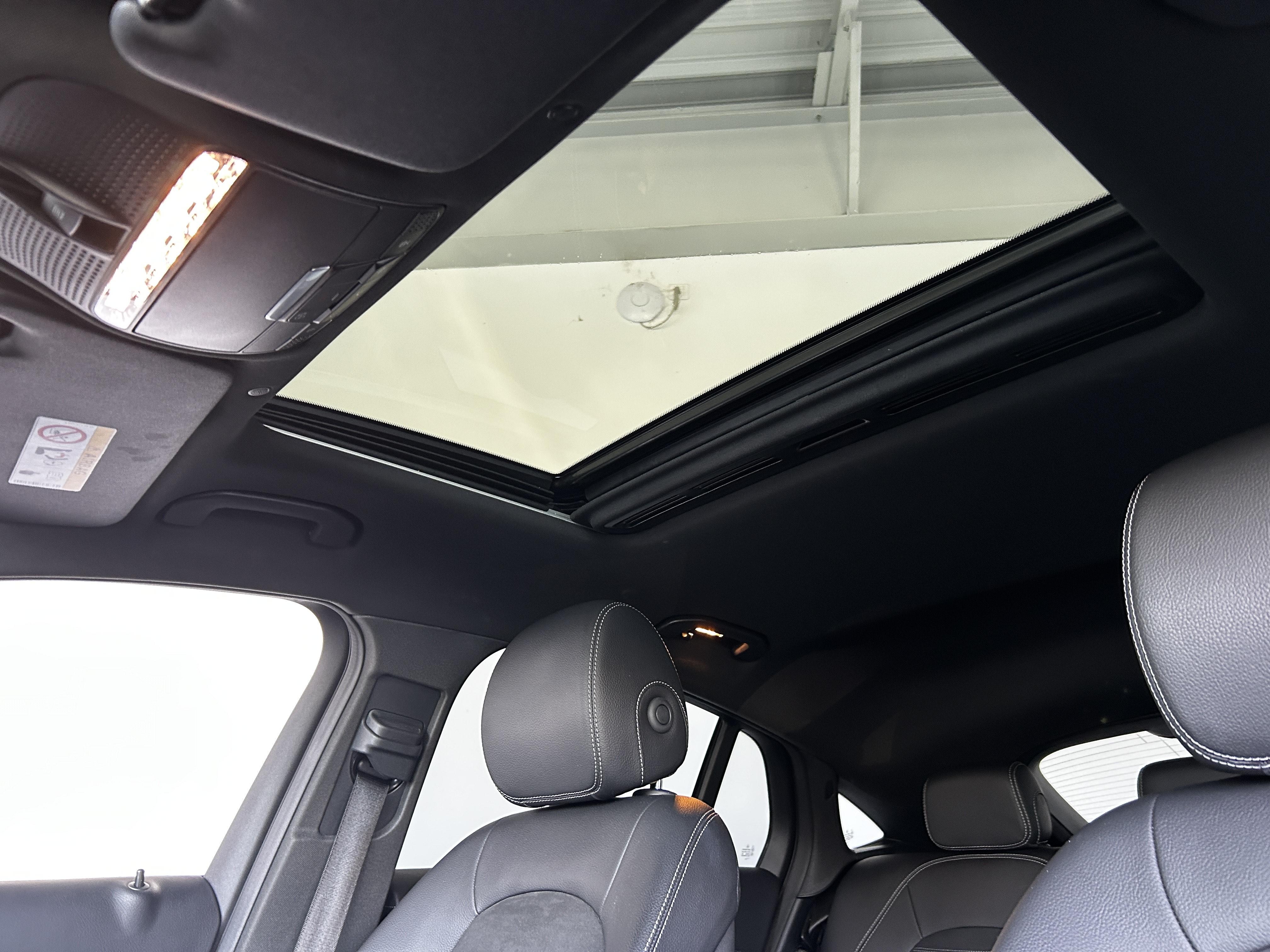 MERCEDES GLC Coupé 300 de 9G-Tronic 4Matic AMG Line - Véhicule Occasion - Océane Auto MERCEDES GLC Coupé 300 de 9G-Tronic 4Matic AMG Line - Véhicule Occasion Océane Auto