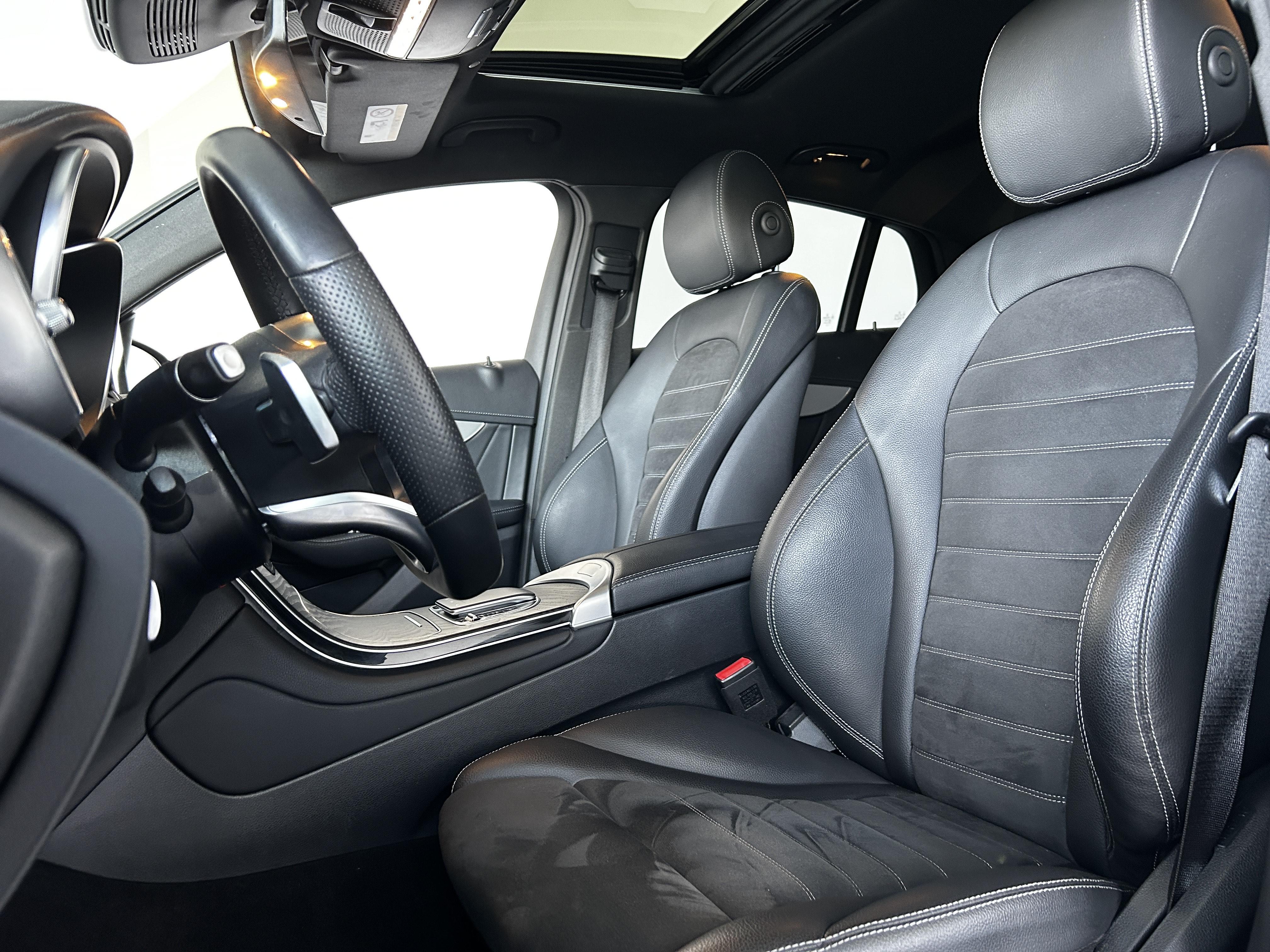 MERCEDES GLC Coupé 300 de 9G-Tronic 4Matic AMG Line - Véhicule Occasion - Océane Auto MERCEDES GLC Coupé 300 de 9G-Tronic 4Matic AMG Line - Véhicule Occasion Océane Auto