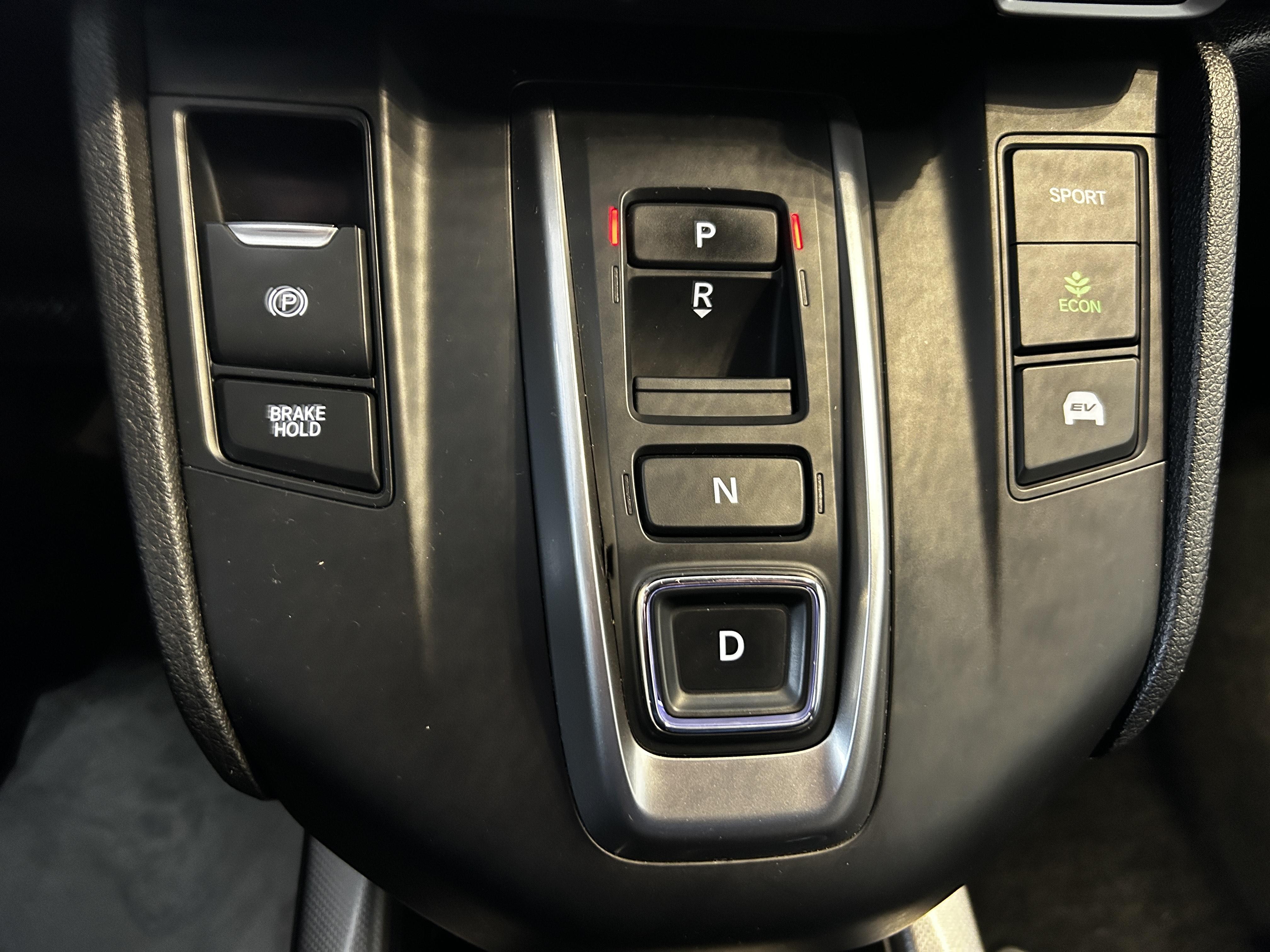 HONDA CR-V Hybrid 2.0 i-MMD 2WD Elegance - Véhicule Occasion - Océane Auto HONDA CR-V Hybrid 2.0 i-MMD 2WD Elegance - Véhicule Occasion Océane Auto