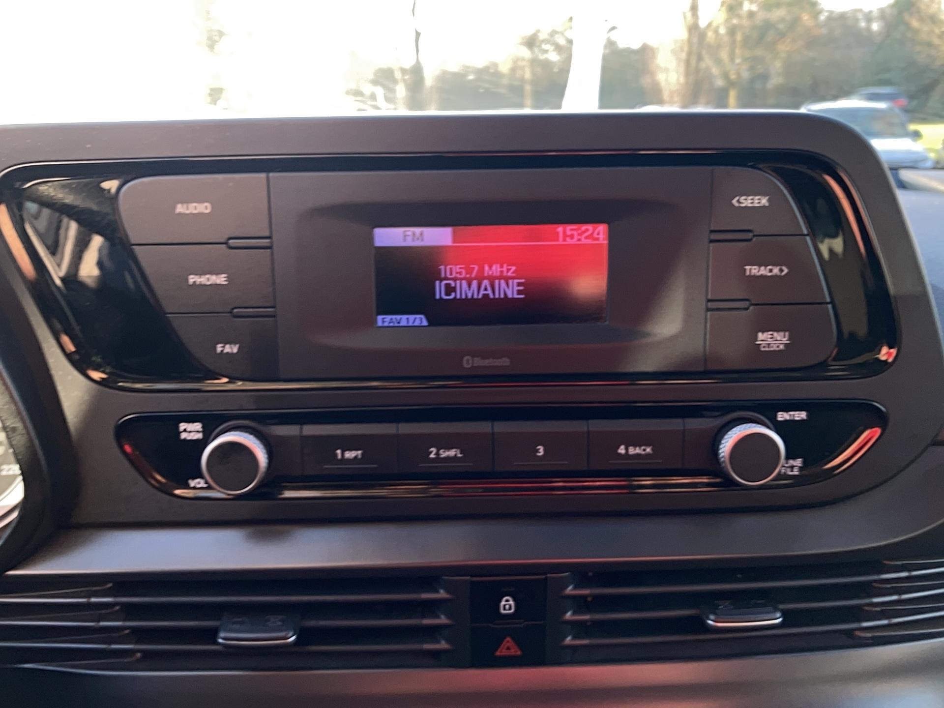 HYUNDAI i20 1.2 84 Initia - Véhicule Occasion - Océane Auto HYUNDAI i20 1.2 84 Initia - Véhicule Occasion Océane Auto