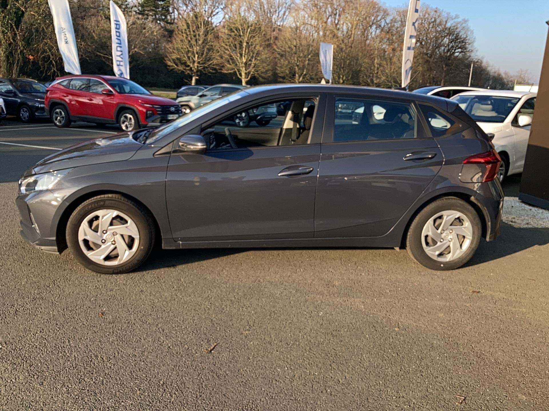 HYUNDAI i20 1.2 84 Initia - Véhicule Occasion - Océane Auto HYUNDAI i20 1.2 84 Initia - Véhicule Occasion Océane Auto