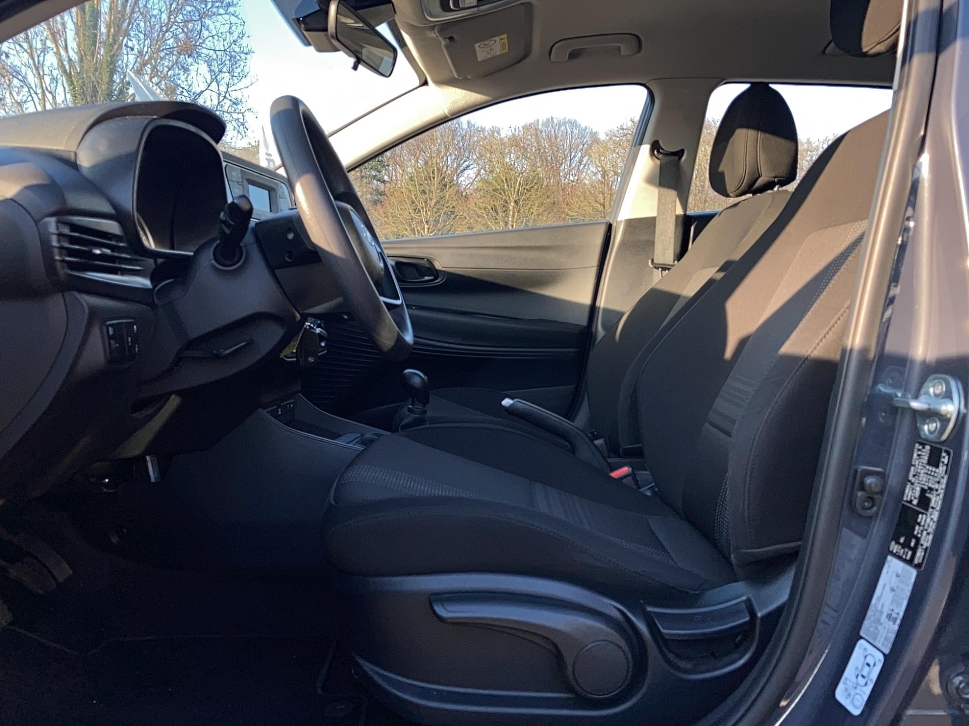 HYUNDAI i20 1.2 84 Initia - Véhicule Occasion - Océane Auto HYUNDAI i20 1.2 84 Initia - Véhicule Occasion Océane Auto