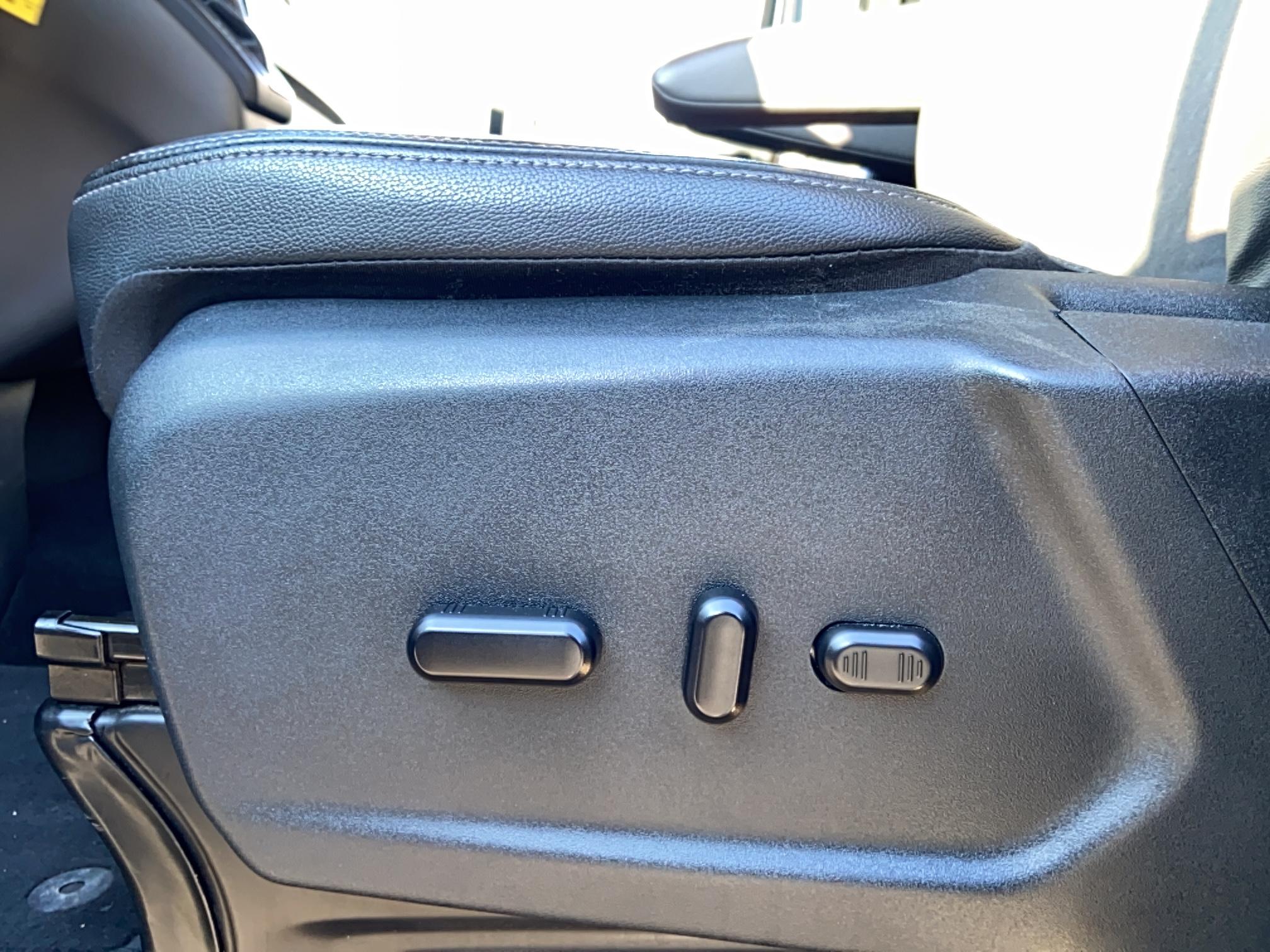 FORD TRANSIT CUSTOM CA 310 L1H1 2.0 ECOBLUE 170 S&S BVA SPORT - Véhicule Occasion Océane Auto