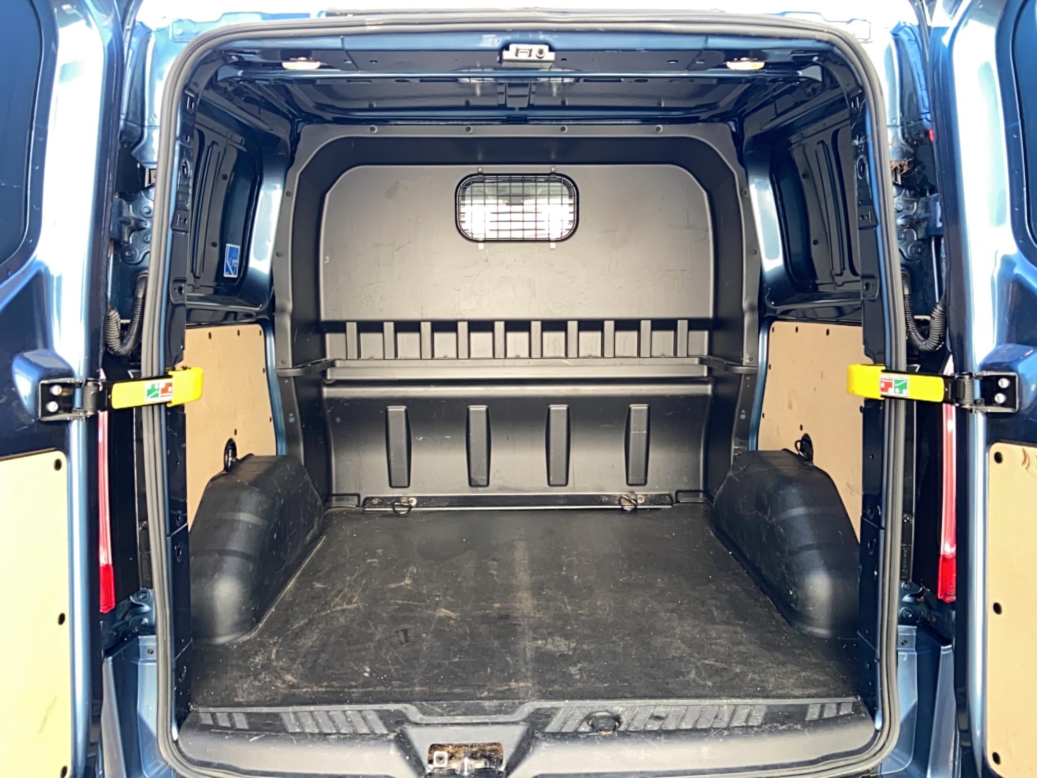 FORD TRANSIT CUSTOM CA 310 L1H1 2.0 ECOBLUE 170 S&S BVA SPORT - Véhicule Occasion Océane Auto