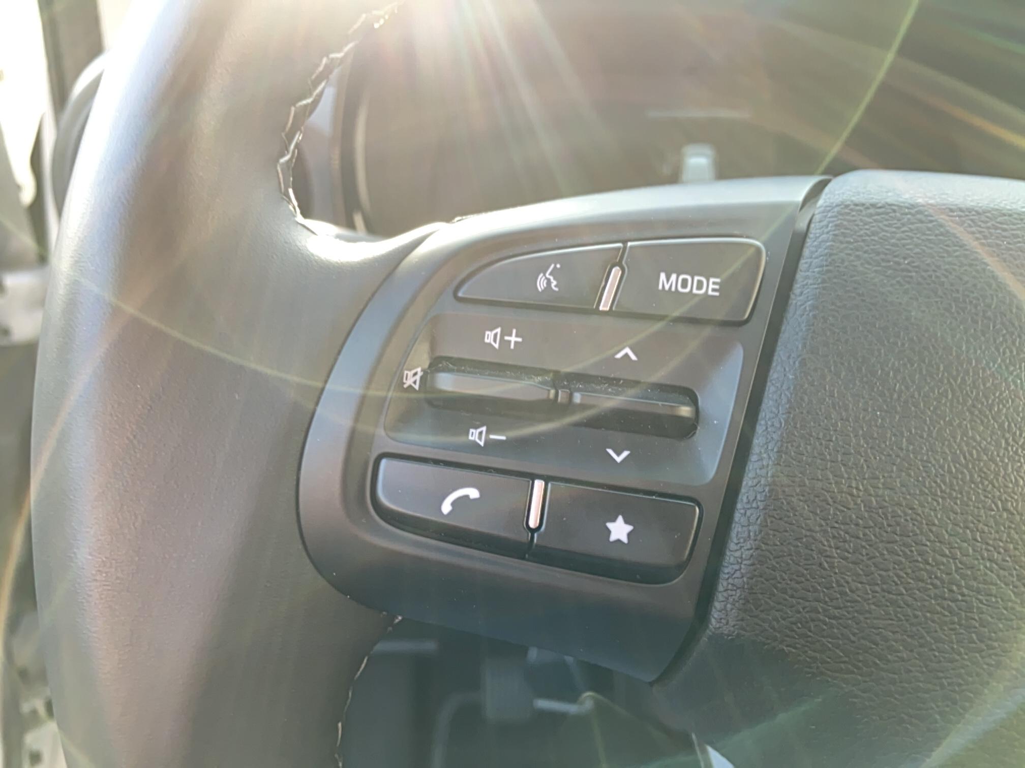 HYUNDAI i10 1.0 63 ECO Intuitive - Véhicule Occasion Océane Auto