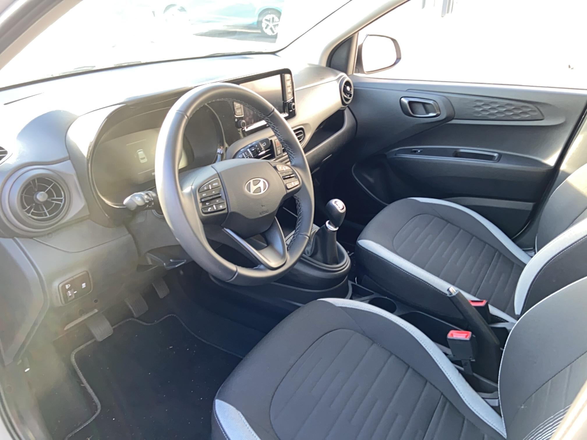 HYUNDAI i10 1.0 63 ECO Intuitive - Véhicule Occasion Océane Auto