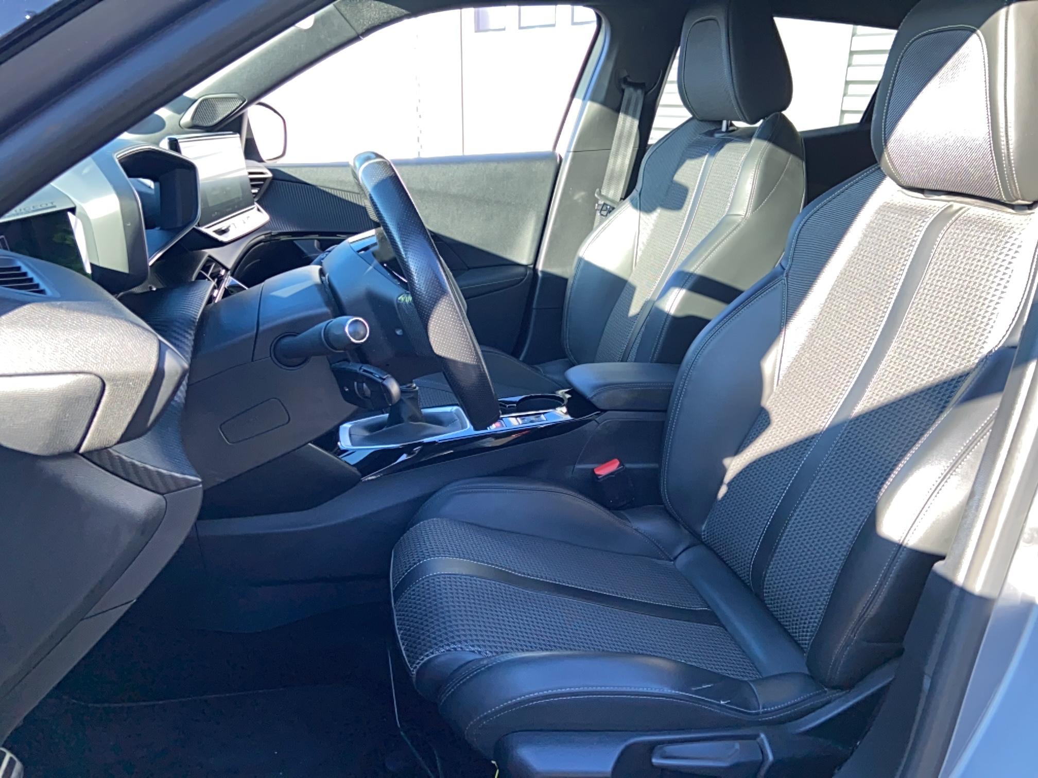 PEUGEOT 2008 PureTech 130 S&S BVM6 GT - Véhicule Occasion Océane Auto