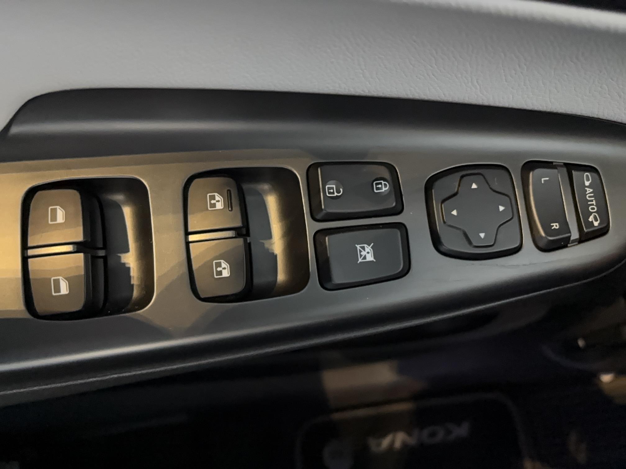 HYUNDAI Kona Electrique 64 kWh - 204 ch Executive - Véhicule Occasion Océane Auto