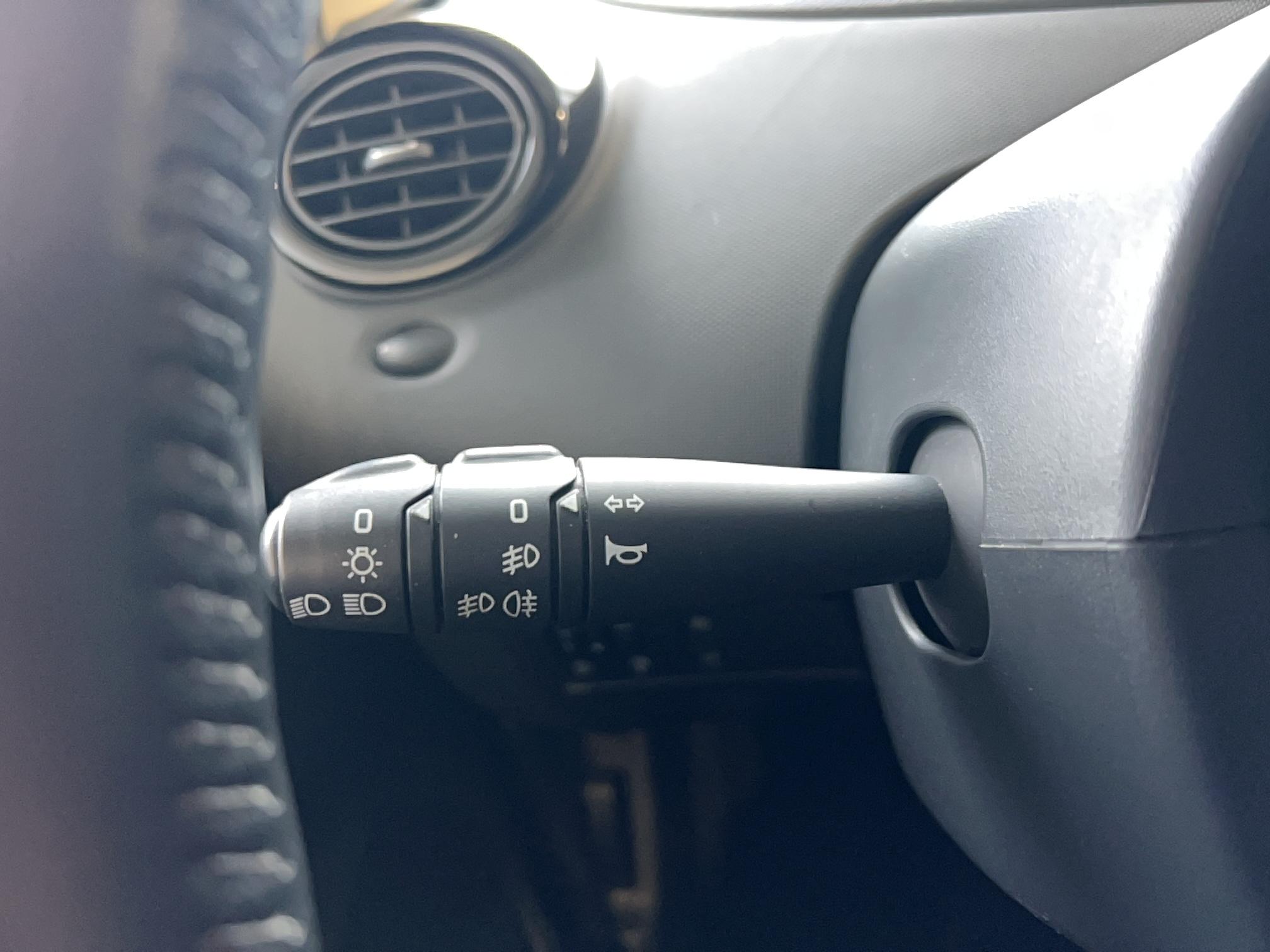 RENAULT Twingo II 1.2 LEV 16v 75 eco2 Dynamique - Véhicule Occasion Océane Auto