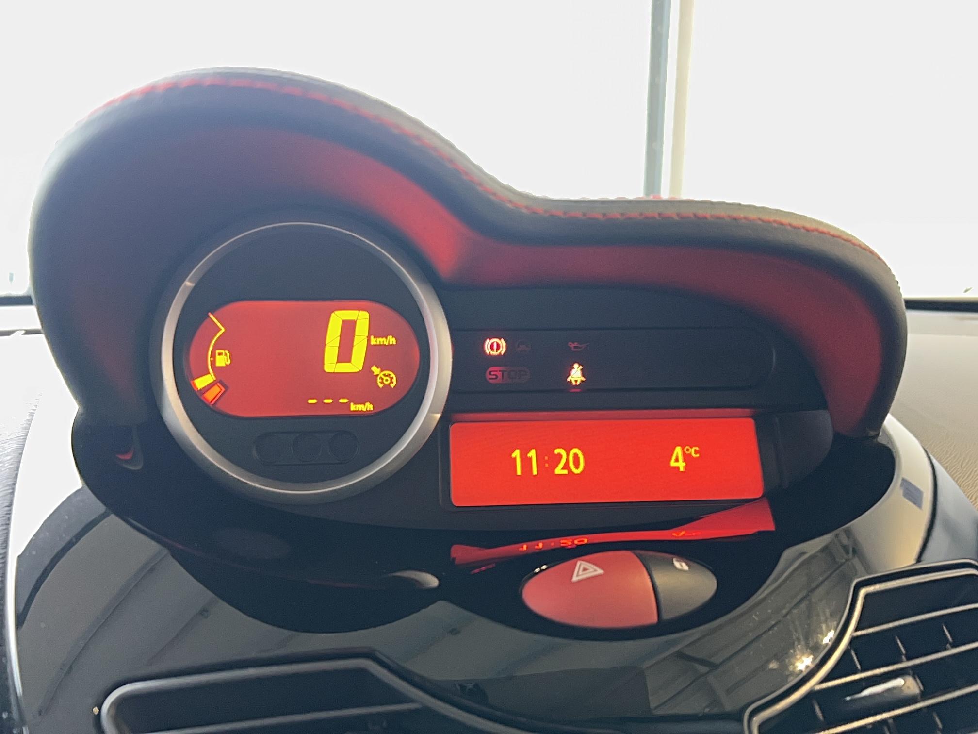 RENAULT Twingo II 1.2 LEV 16v 75 eco2 Dynamique - Véhicule Occasion Océane Auto