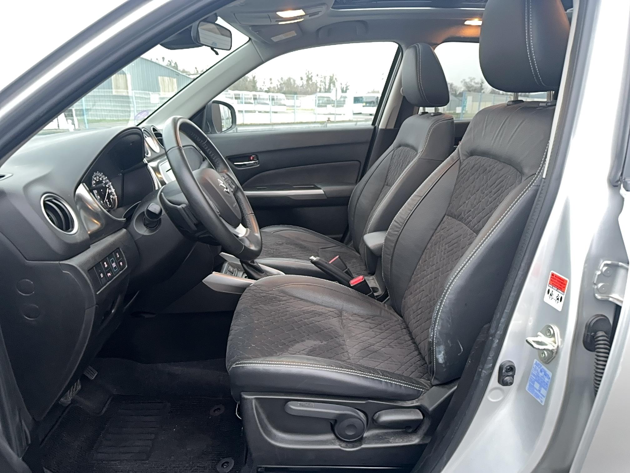 SUZUKI Vitara 1.5 Dualjet Hybrid Auto Style - Véhicule Occasion Océane Auto