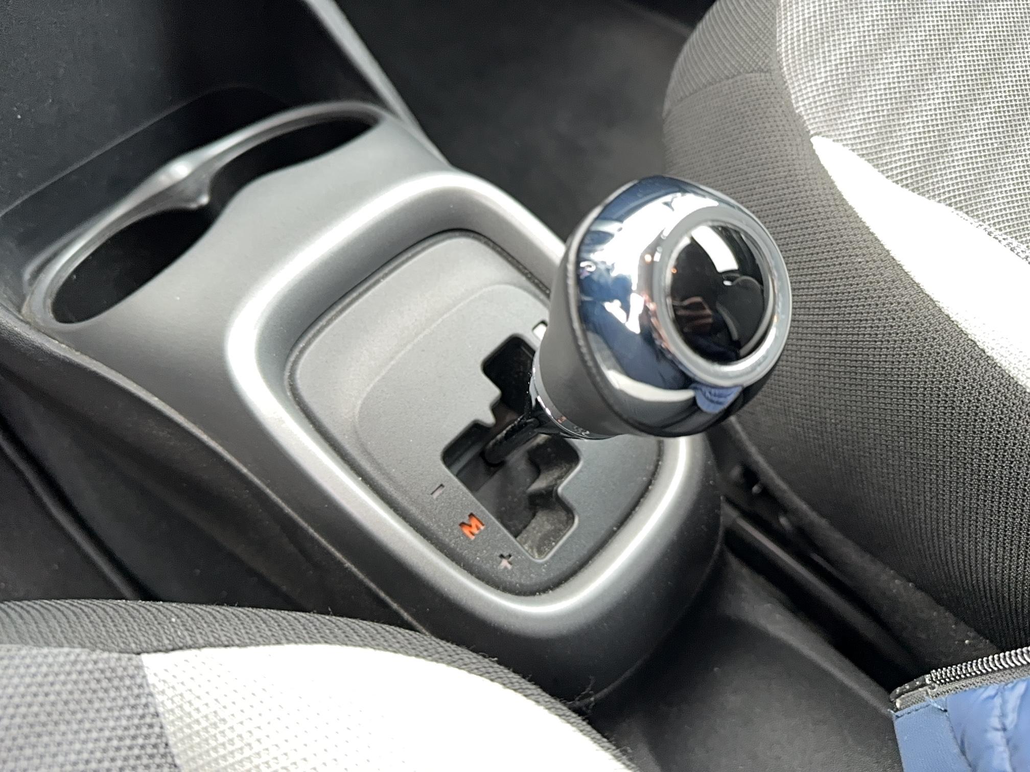 TOYOTA Aygo 1.0 VVT-i x-shift x-play - Véhicule Occasion Océane Auto