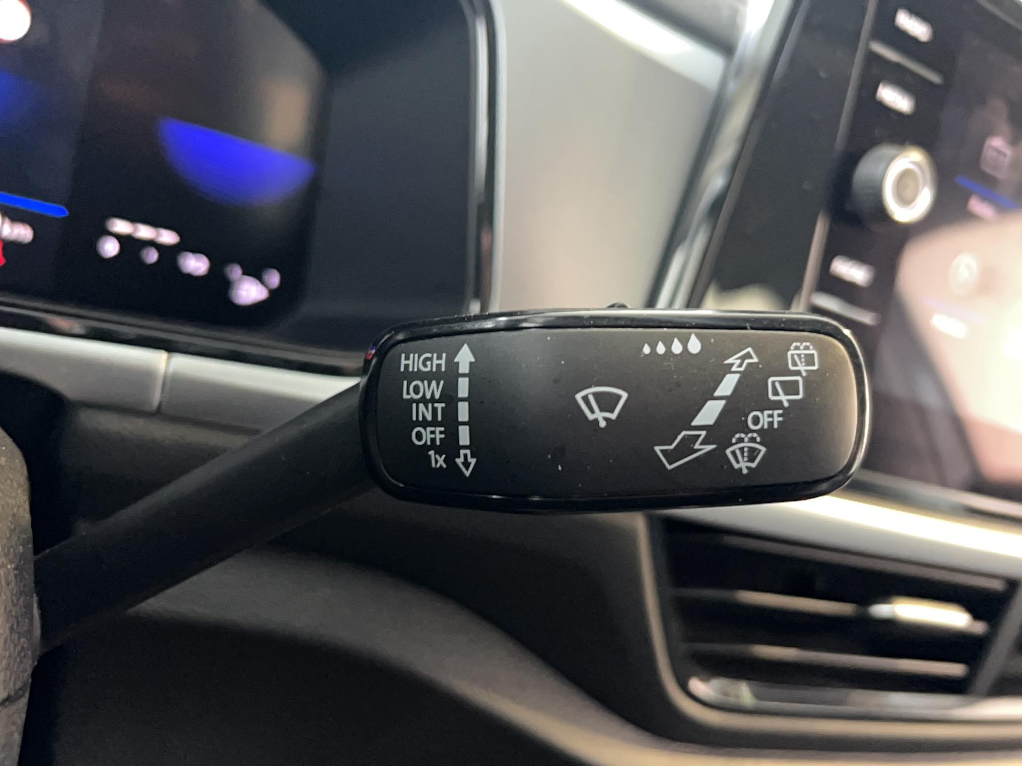 VOLKSWAGEN T-Roc 1.5 TSI EVO 150 Start/Stop BVM6 Life Plus - Véhicule Occasion Océane Auto