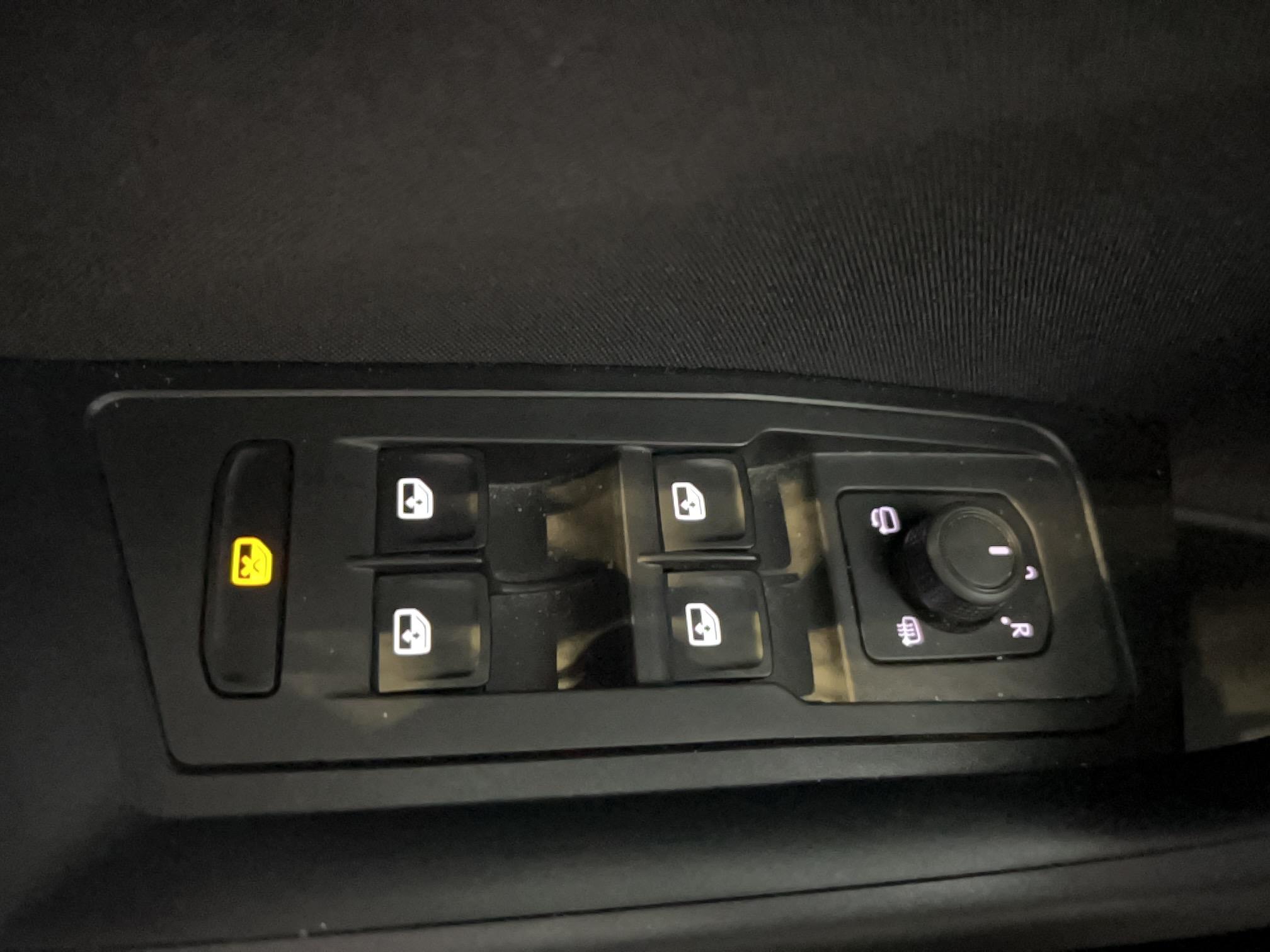 VOLKSWAGEN T-Roc 1.5 TSI EVO 150 Start/Stop BVM6 Life Plus - Véhicule Occasion Océane Auto