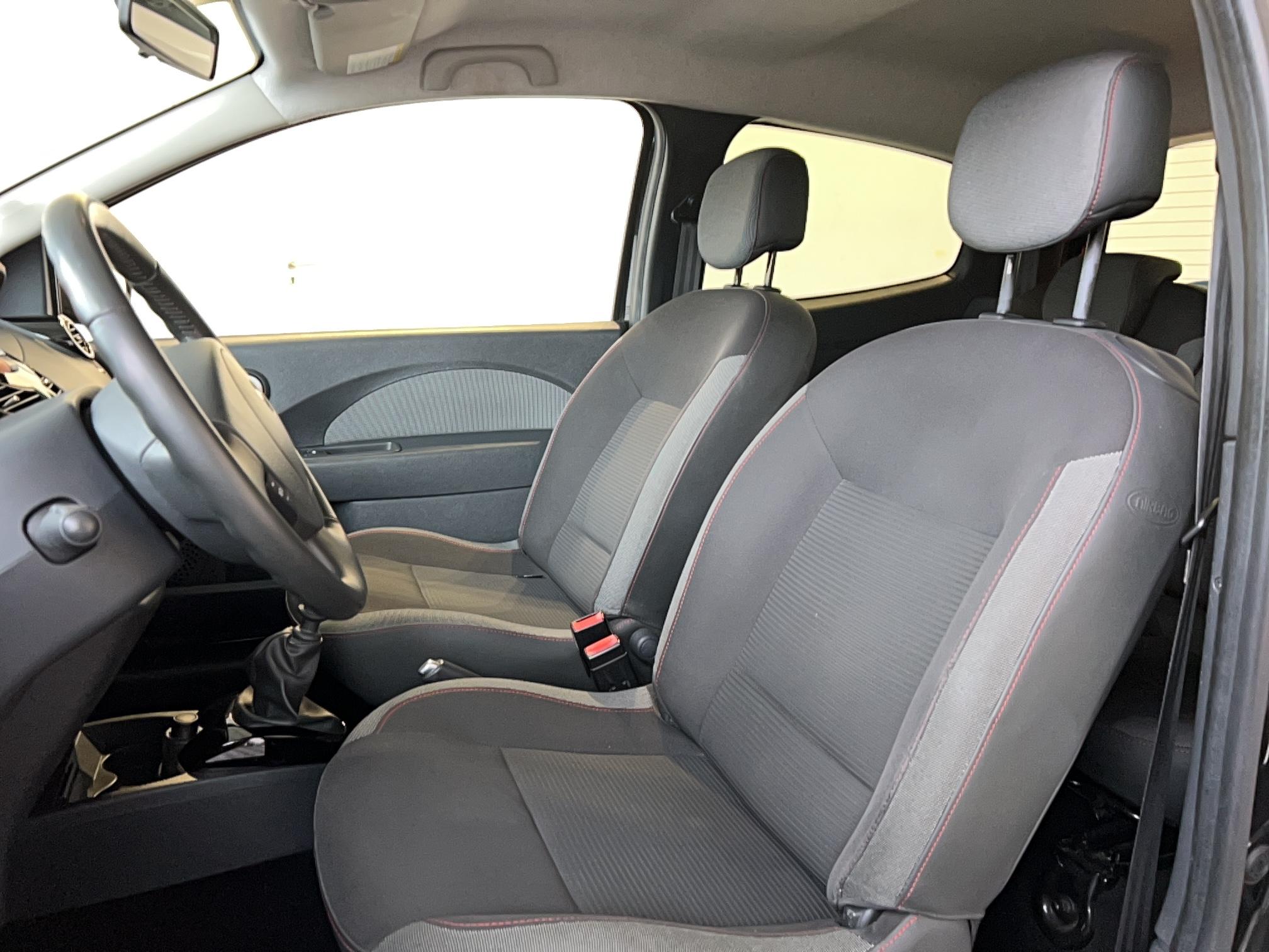 RENAULT Twingo II 1.2 LEV 16v 75 eco2 Dynamique - Véhicule Occasion Océane Auto