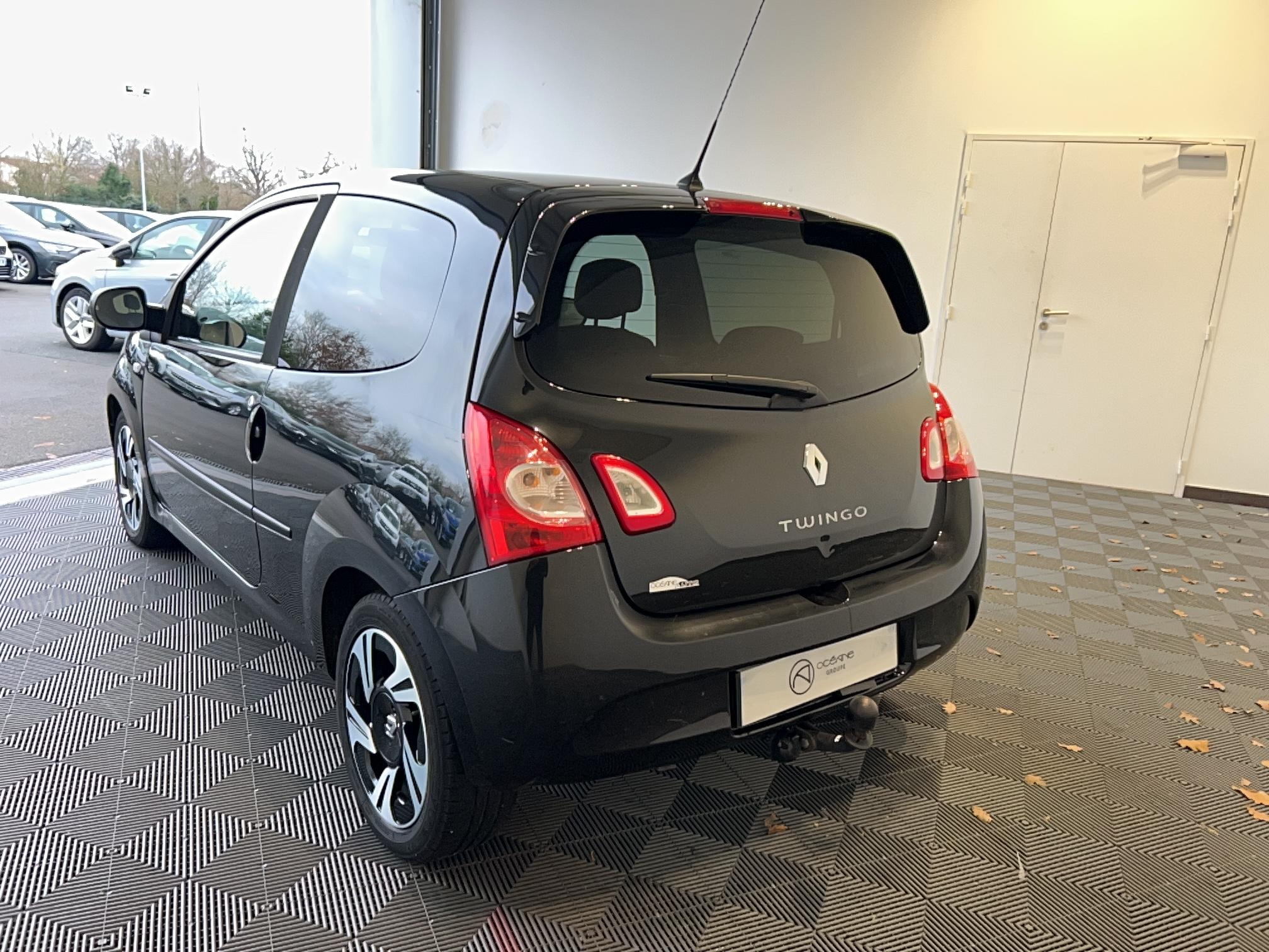 RENAULT Twingo II 1.2 LEV 16v 75 eco2 Dynamique - Véhicule Occasion Océane Auto