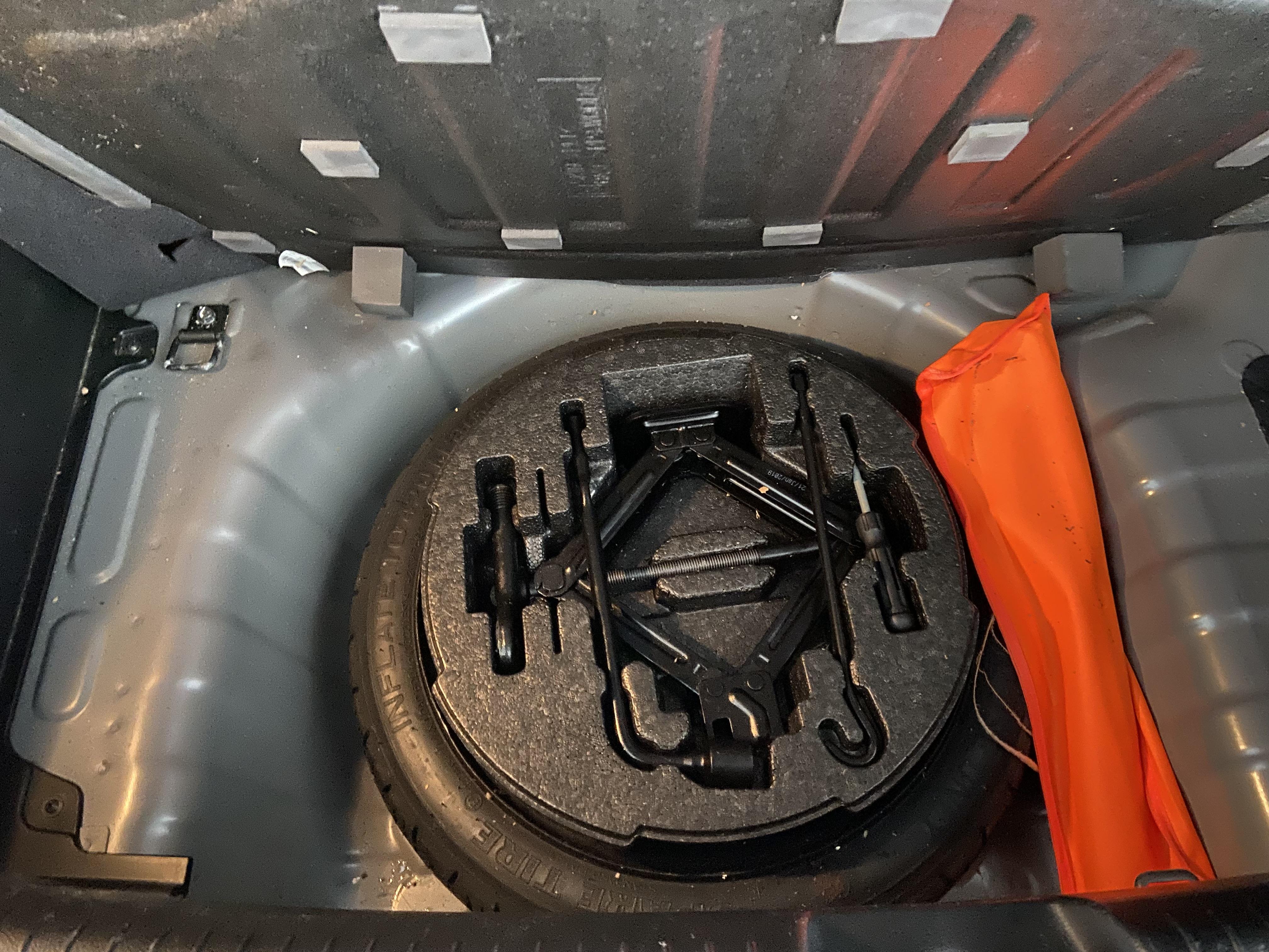 HYUNDAI i10 1.0 66 BVM5 Edition #Mondial 2019 - Véhicule Occasion Océane Auto