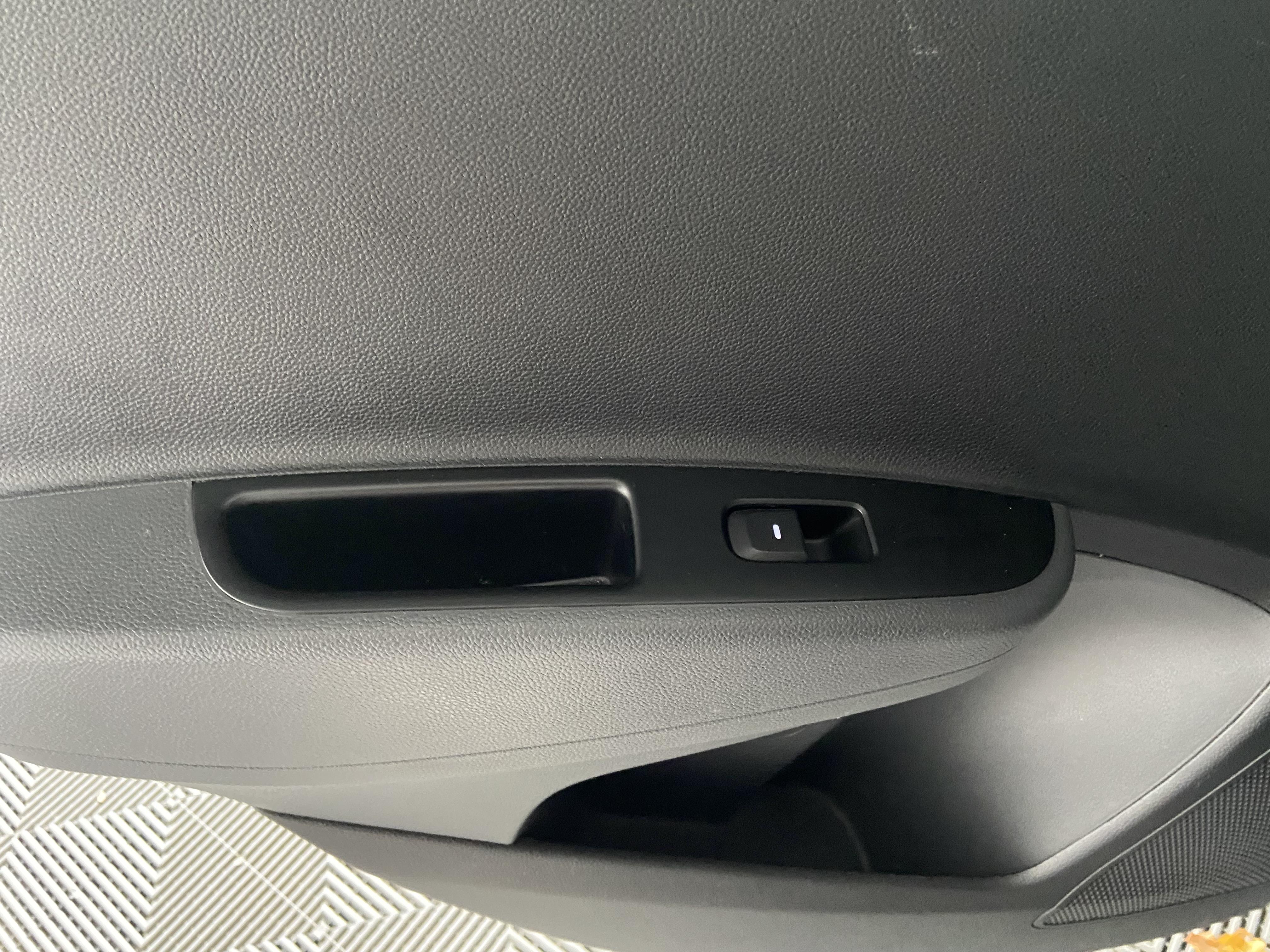 HYUNDAI i10 1.0 66 BVM5 Edition #Mondial 2019 - Véhicule Occasion Océane Auto