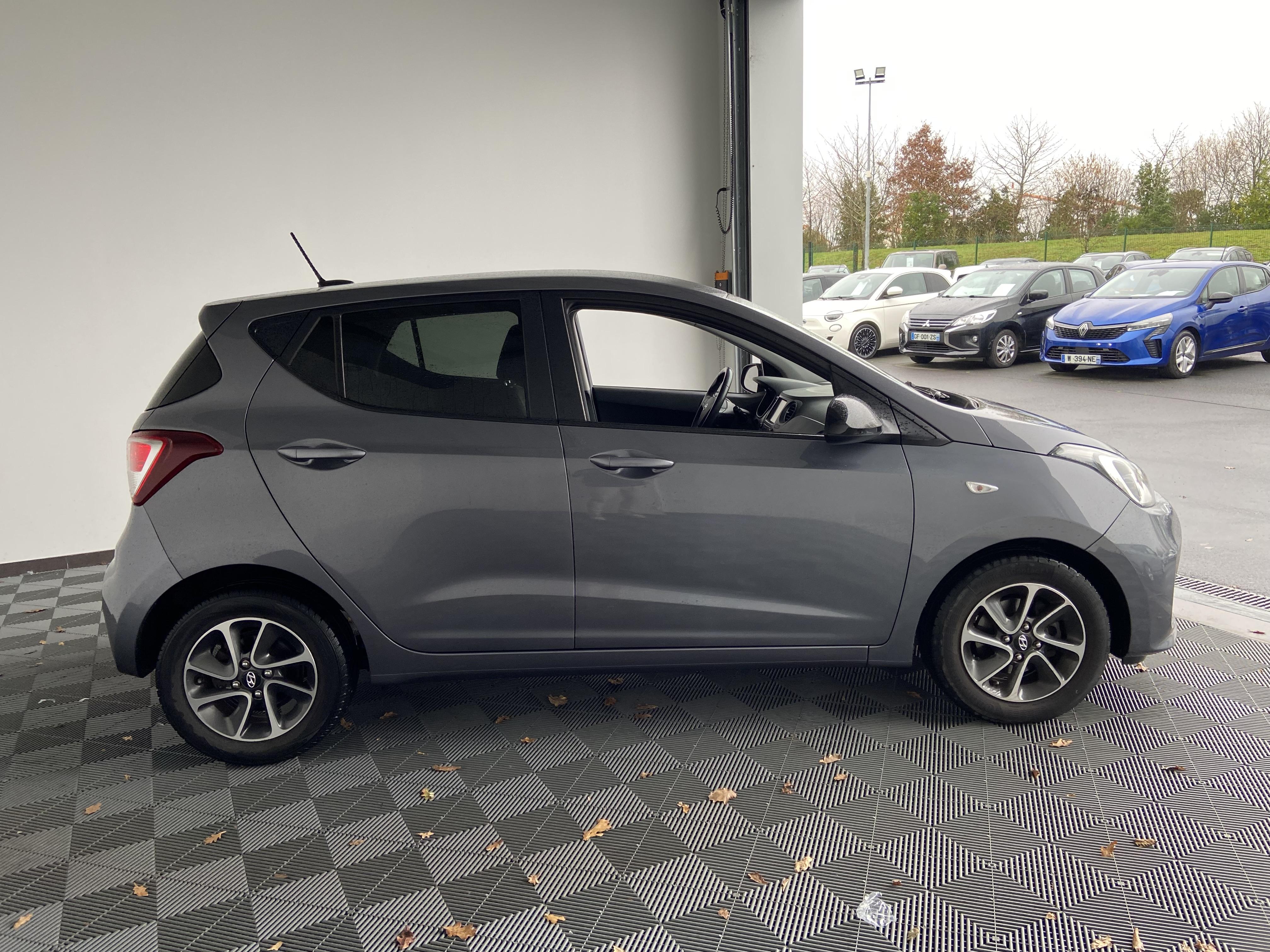 HYUNDAI i10 1.0 66 BVM5 Edition #Mondial 2019 - Véhicule Occasion Océane Auto