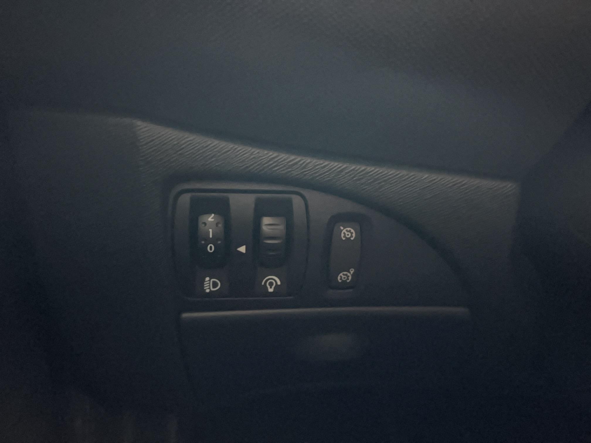 RENAULT Twingo II 1.2 LEV 16v 75 eco2 Dynamique - Véhicule Occasion Océane Auto