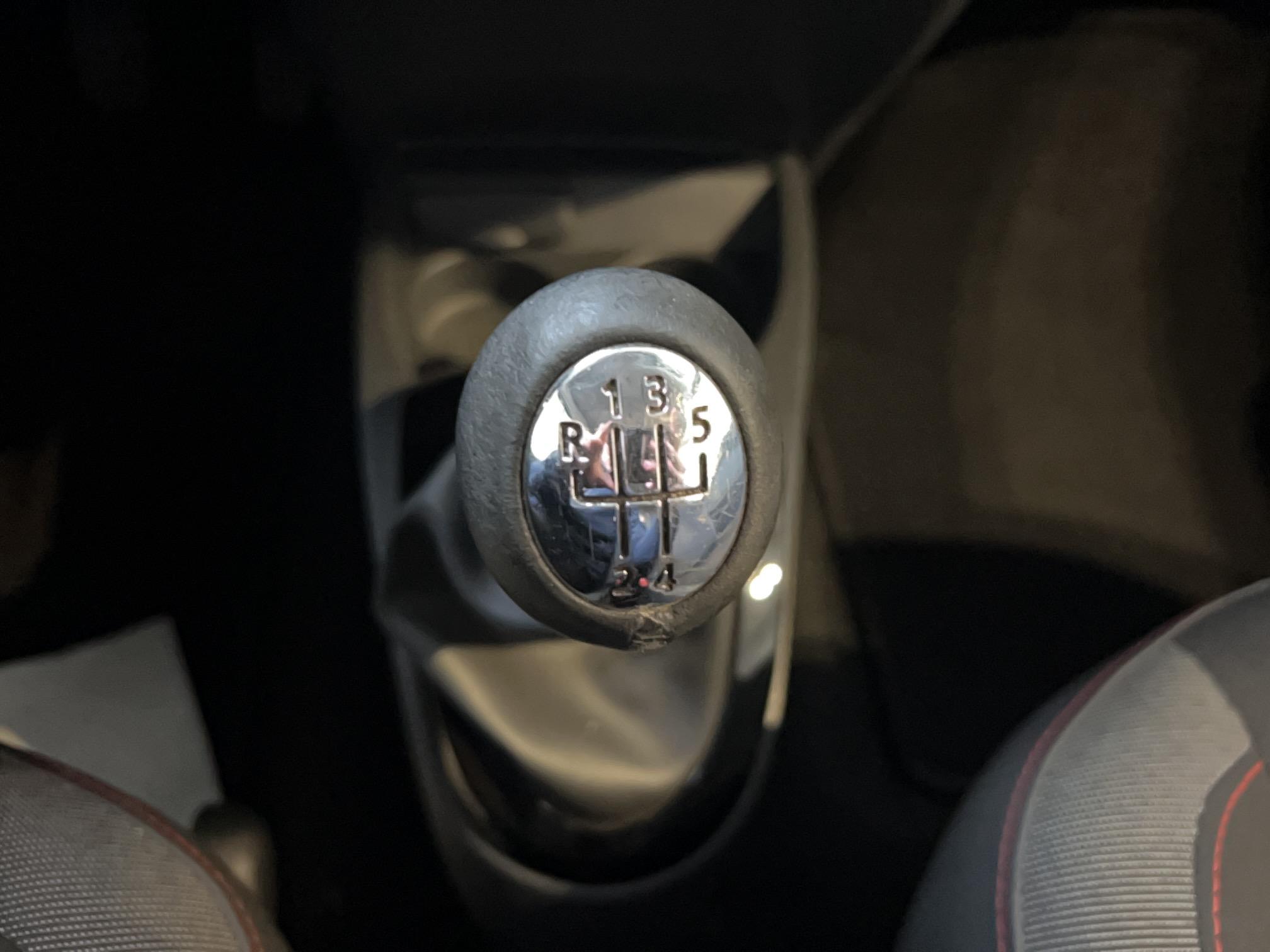 RENAULT Twingo II 1.2 LEV 16v 75 eco2 Dynamique - Véhicule Occasion Océane Auto