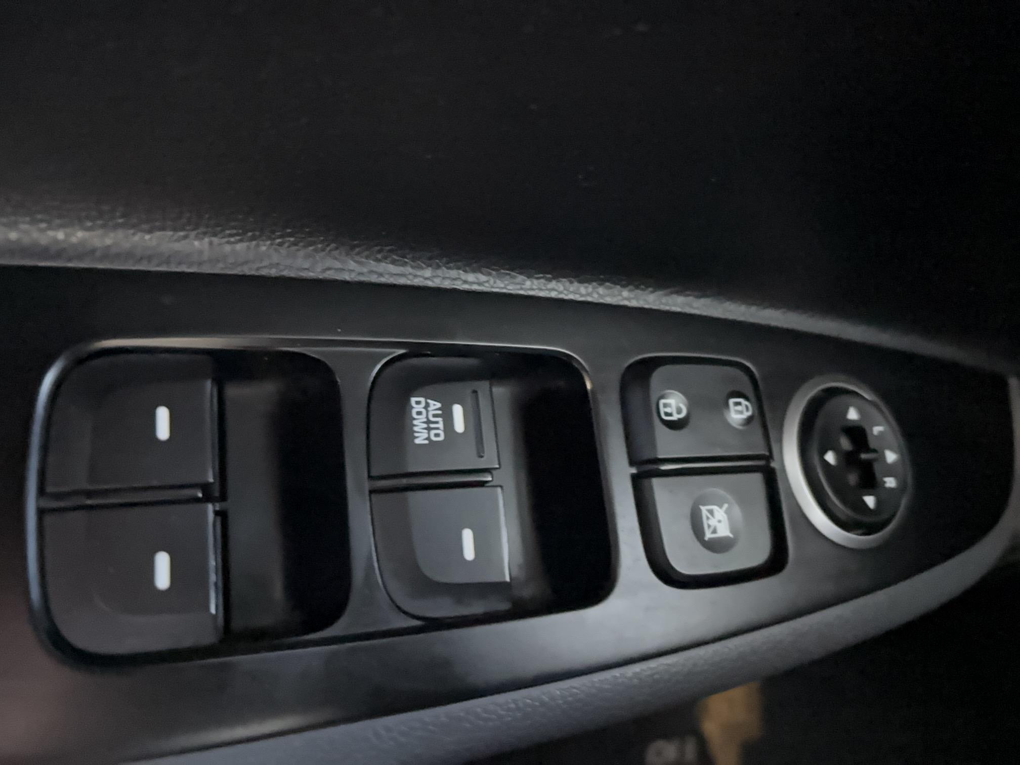 HYUNDAI i10 1.0 66 BVM5 Intuitive - Véhicule Occasion Océane Auto