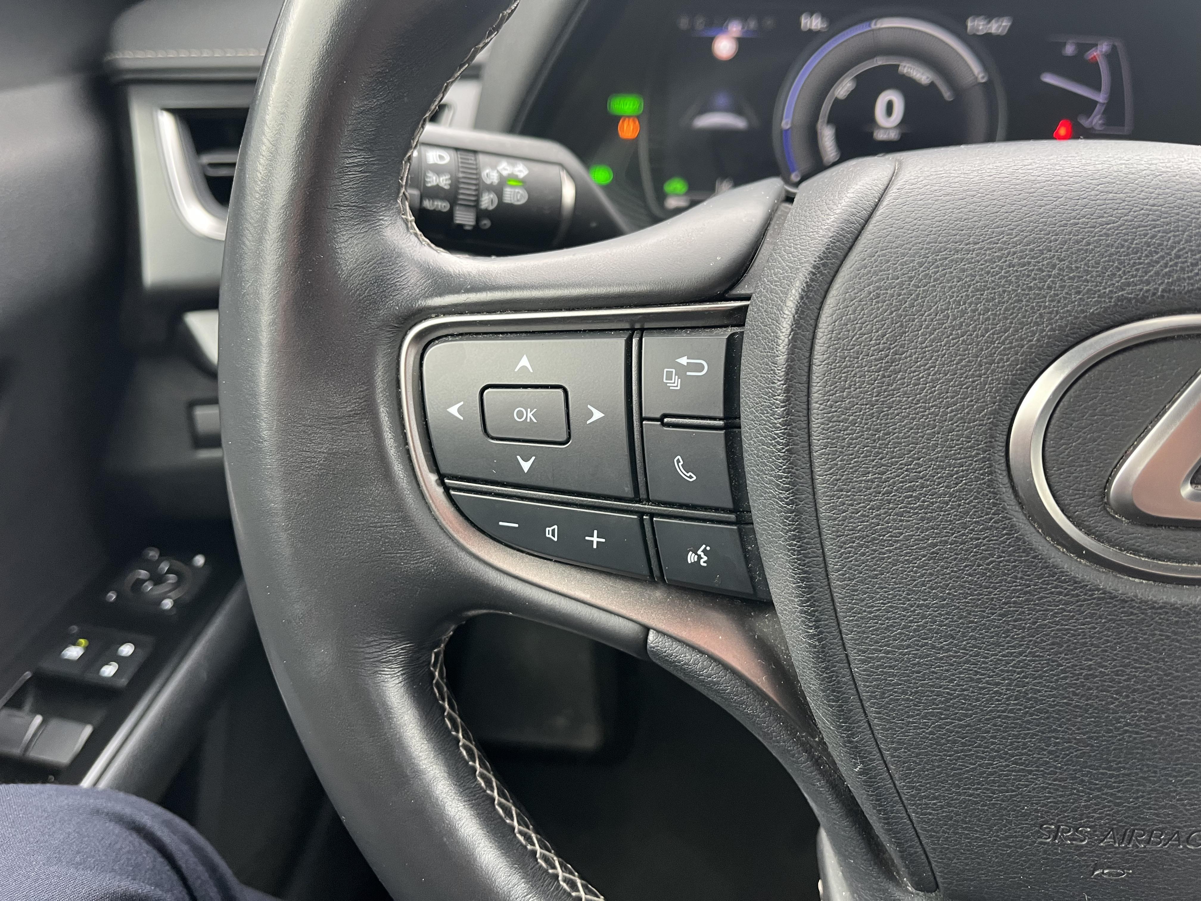 LEXUS UX 250h 2WD  - Véhicule Occasion Océane Auto