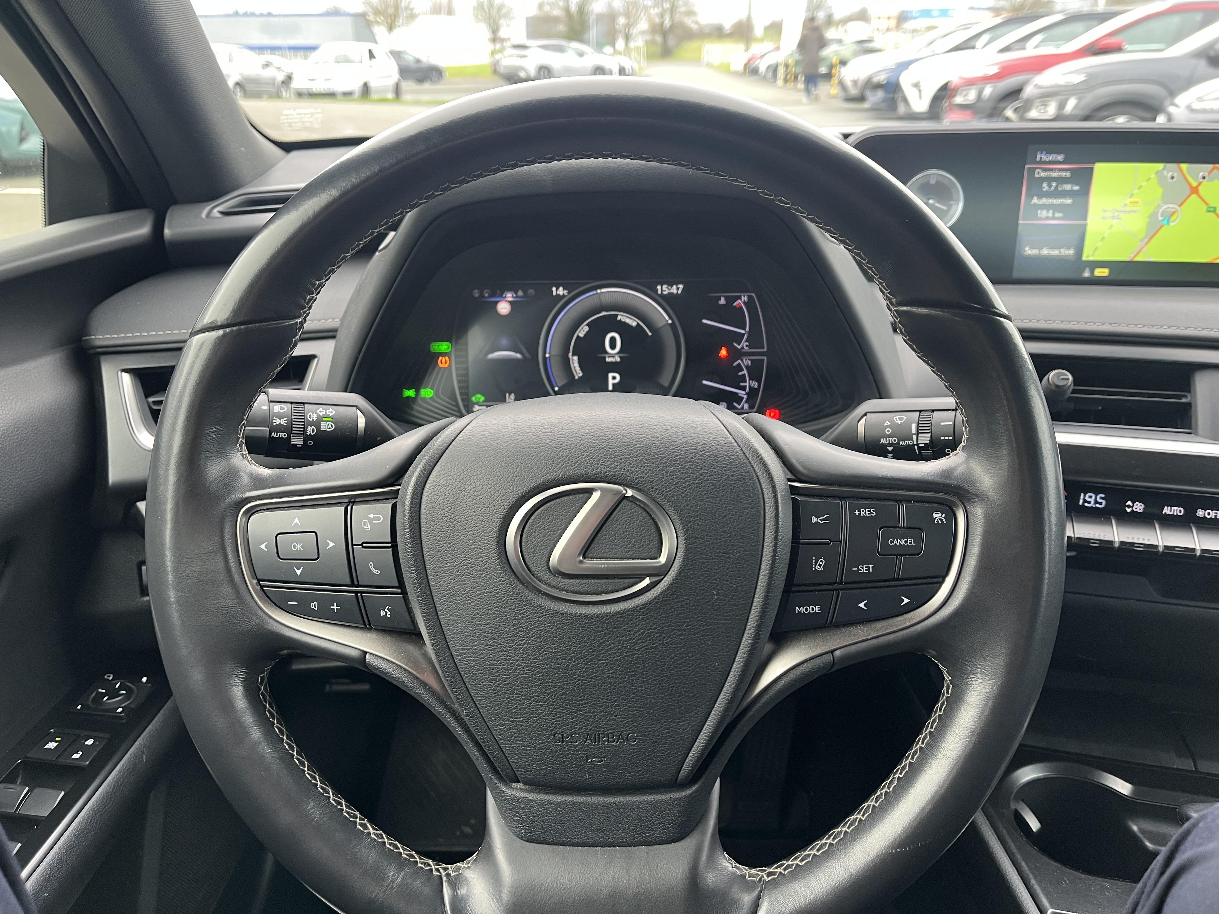 LEXUS UX 250h 2WD  - Véhicule Occasion Océane Auto