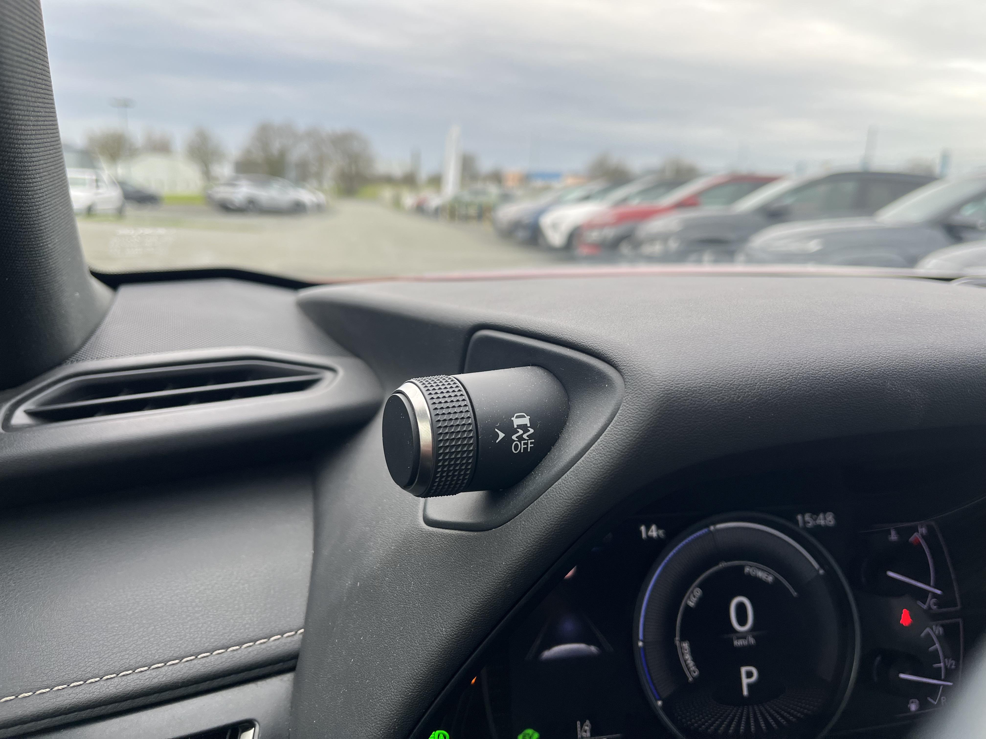 LEXUS UX 250h 2WD  - Véhicule Occasion Océane Auto